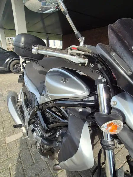 Suzuki Gladius 650 - foto 3