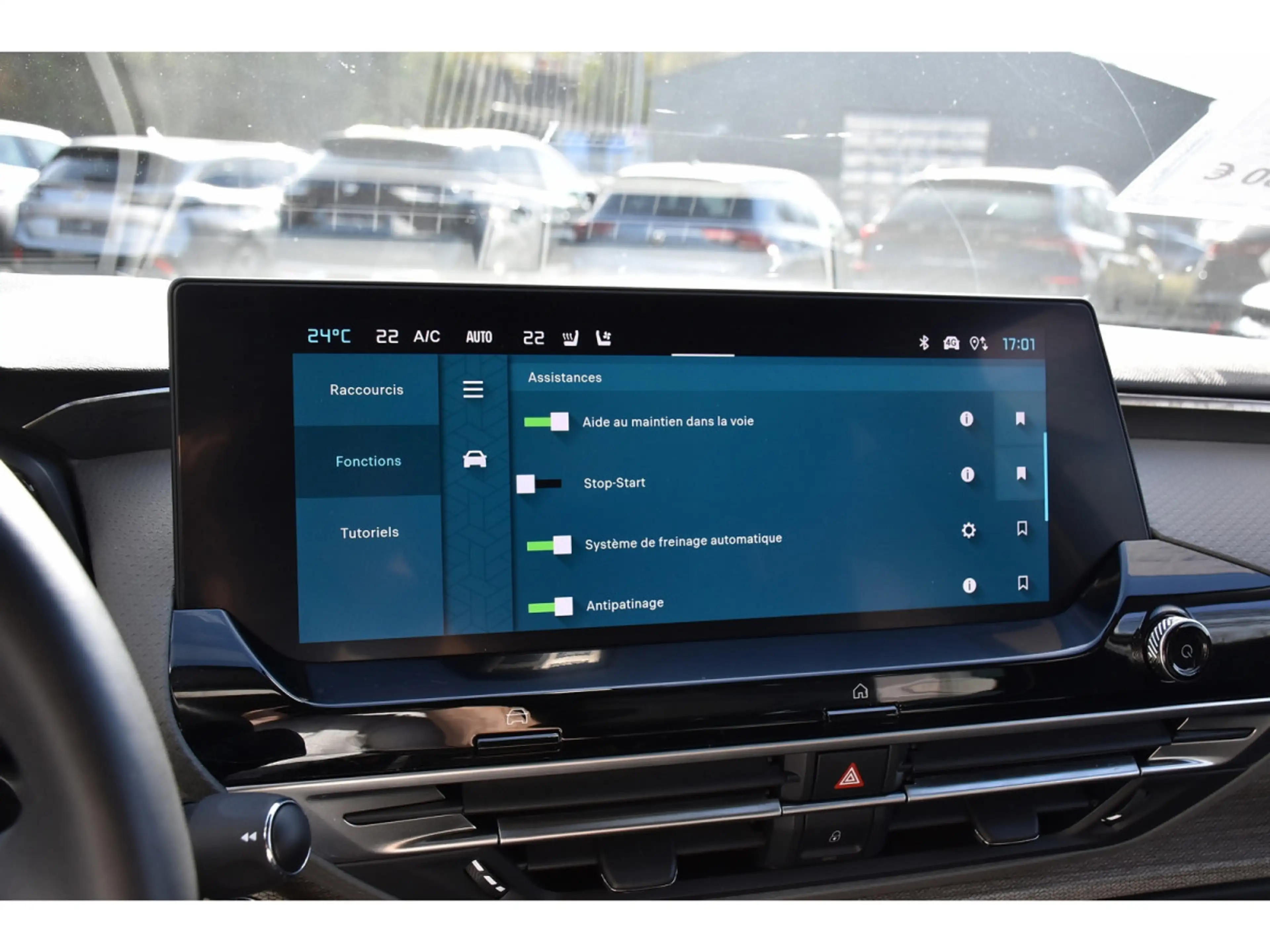 Citroen C5 X 1.2 PLUS EAT8 CUIR MEMO VENT ACC HUD LANE — photo 15
