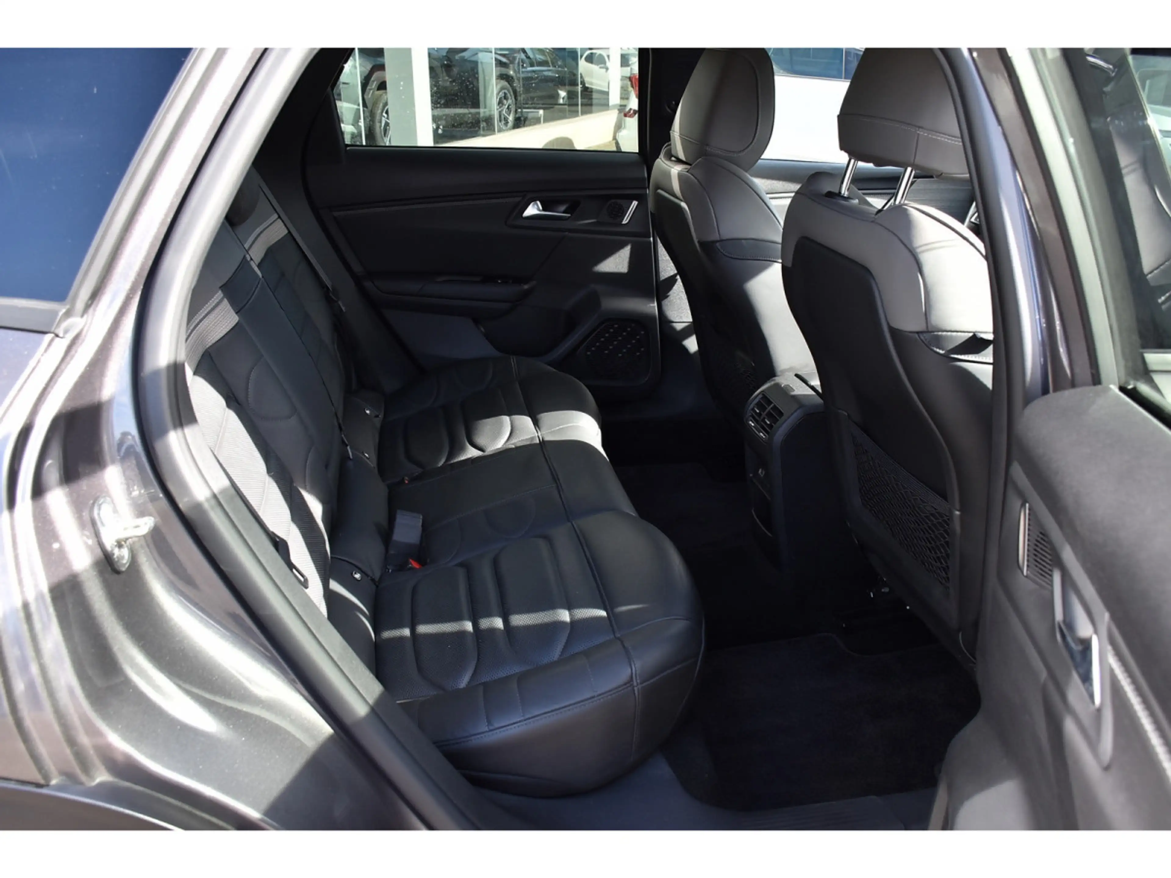 Citroen C5 X 1.2 PLUS EAT8 CUIR MEMO VENT ACC HUD LANE — photo 8