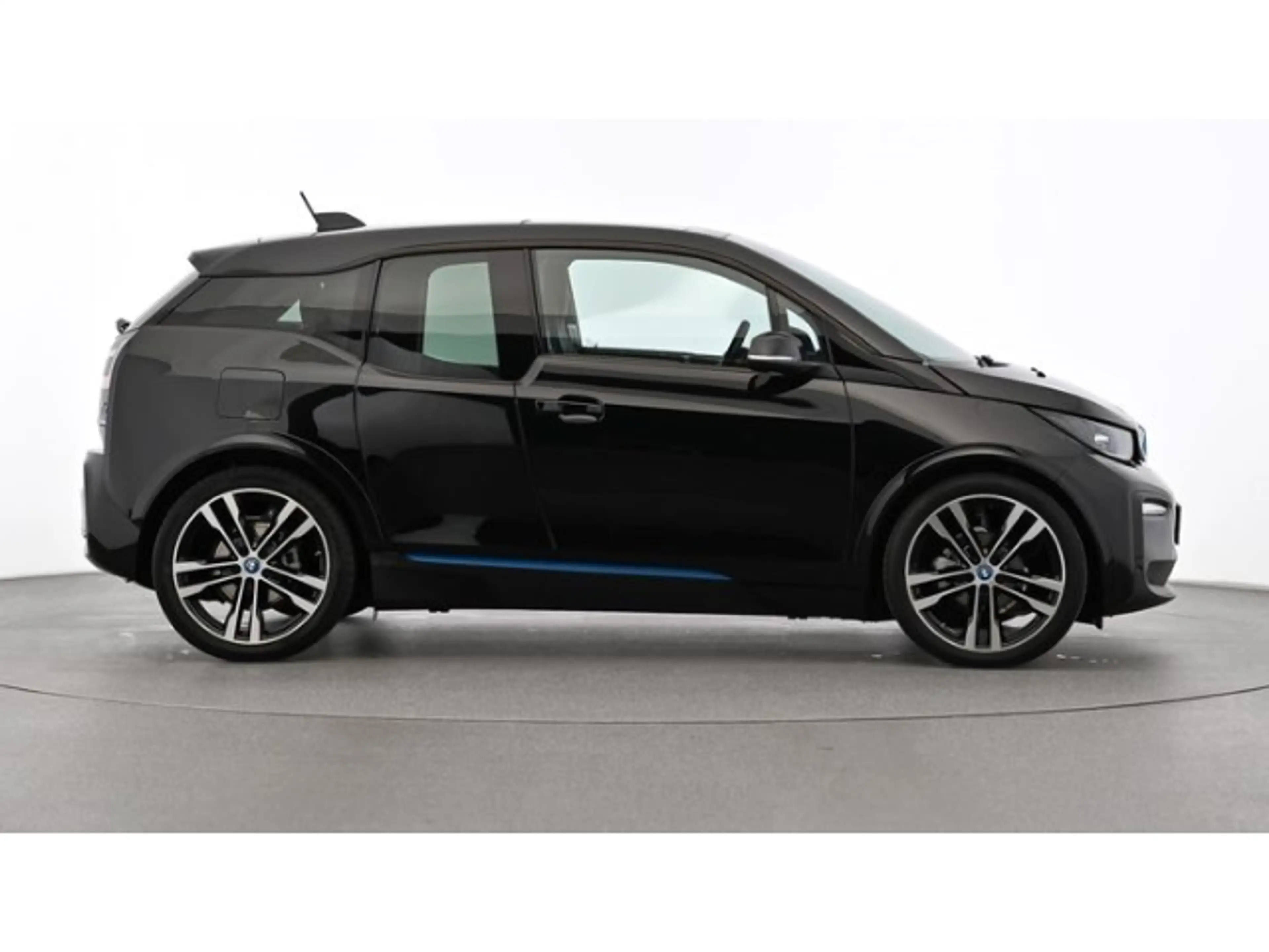 BMW i3 120Ah SPORTPAKET+PANO+NAVI-PRO+DAB+PDC+CAM+BC — photo 6