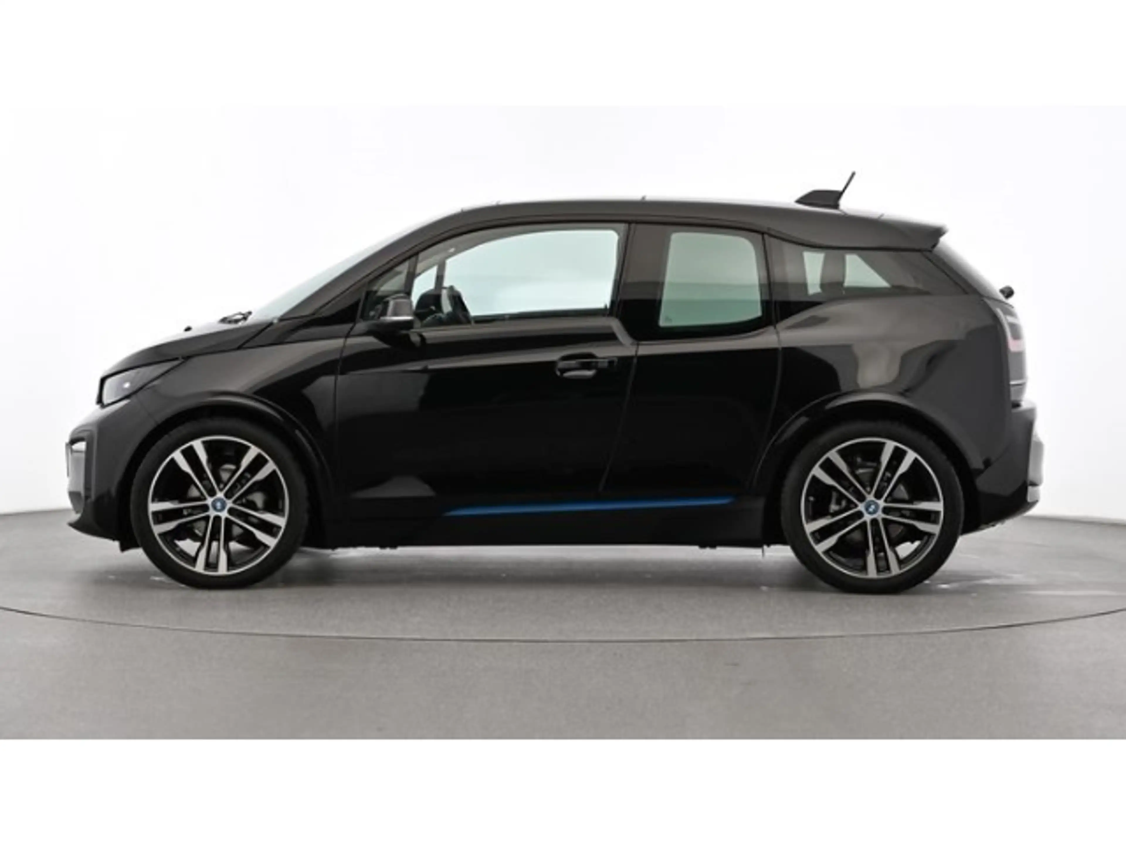 BMW i3 120Ah SPORTPAKET+PANO+NAVI-PRO+DAB+PDC+CAM+BC — photo 15