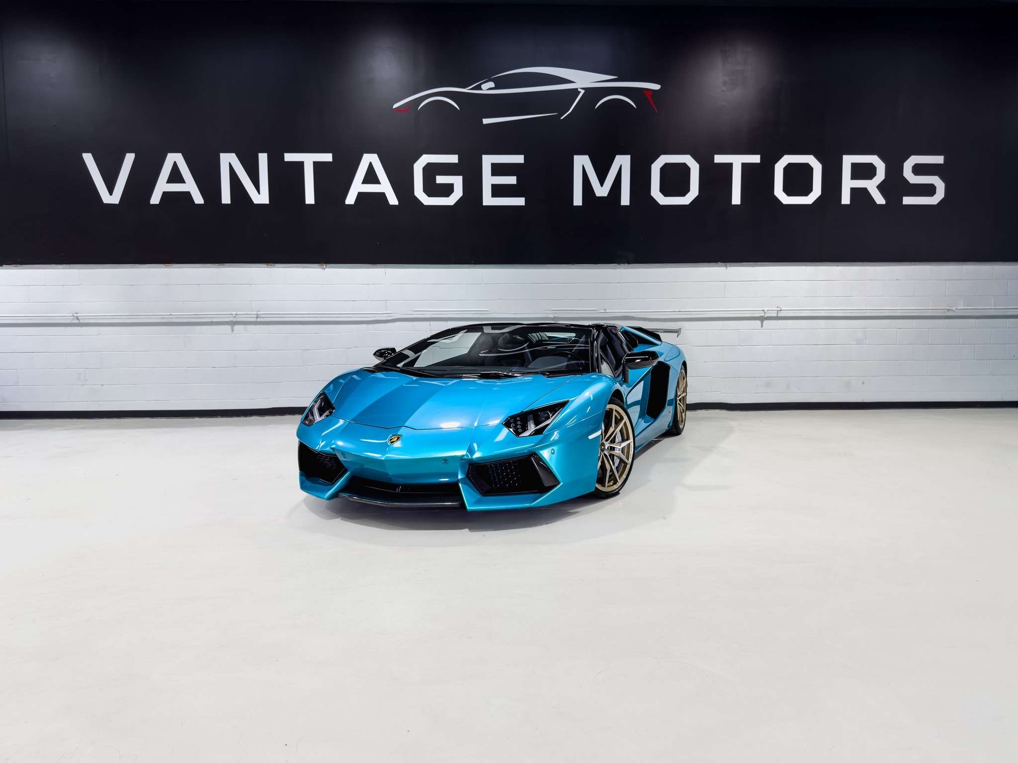 2015 Lamborghini Aventador LP 700-4 Roadster IPE EXHAUST
