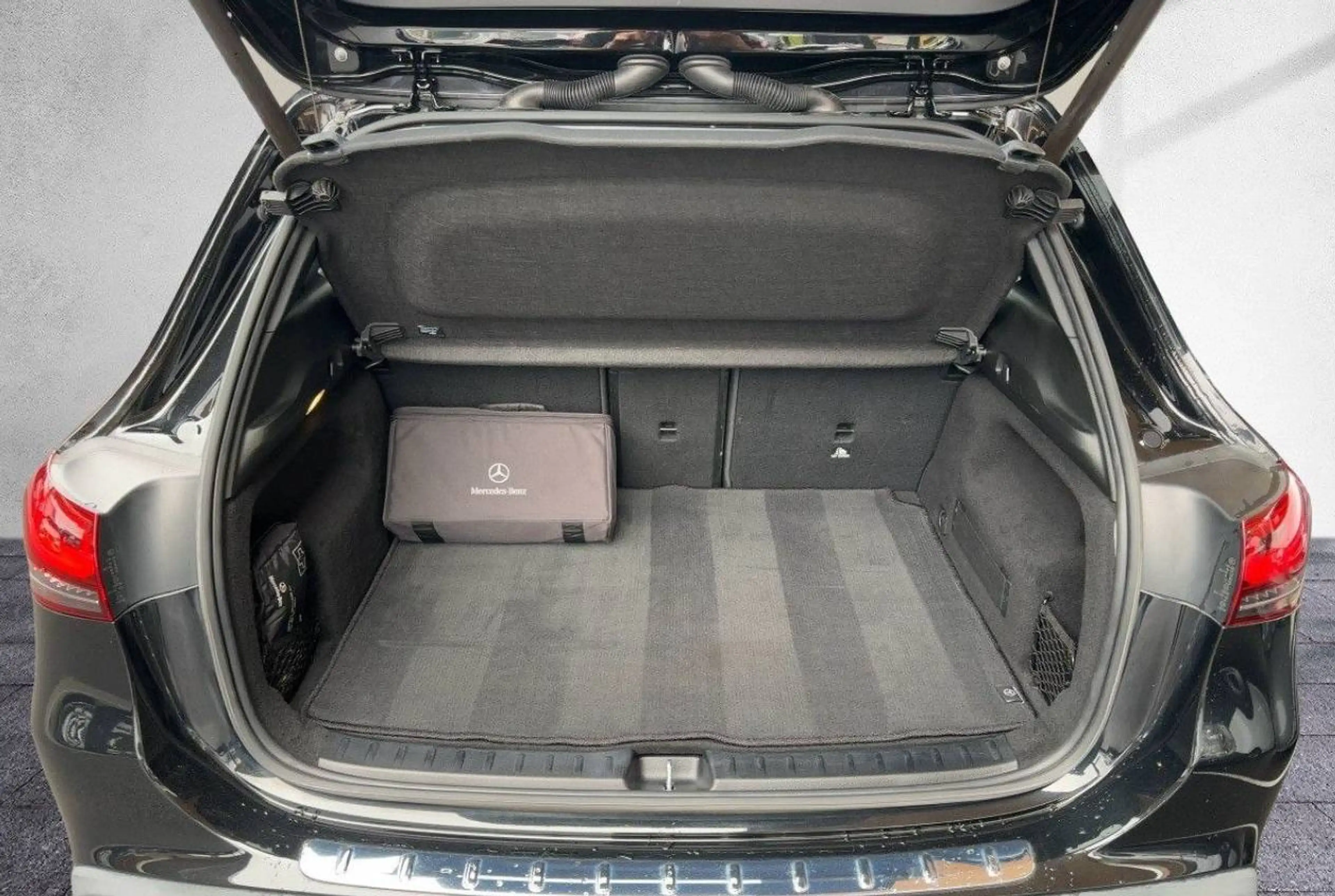 Mercedes-Benz EQA 250 250+ 70,5kWh Österreich-Edition Aut. — photo 7