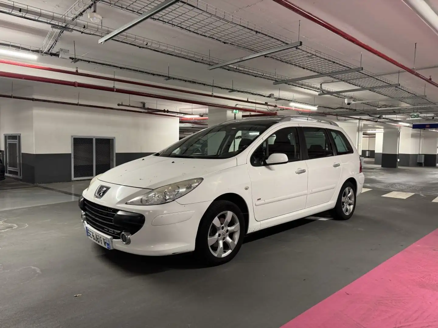 Peugeot 307 1.6 HDI 90 CONFORT PACK Weiß - 1