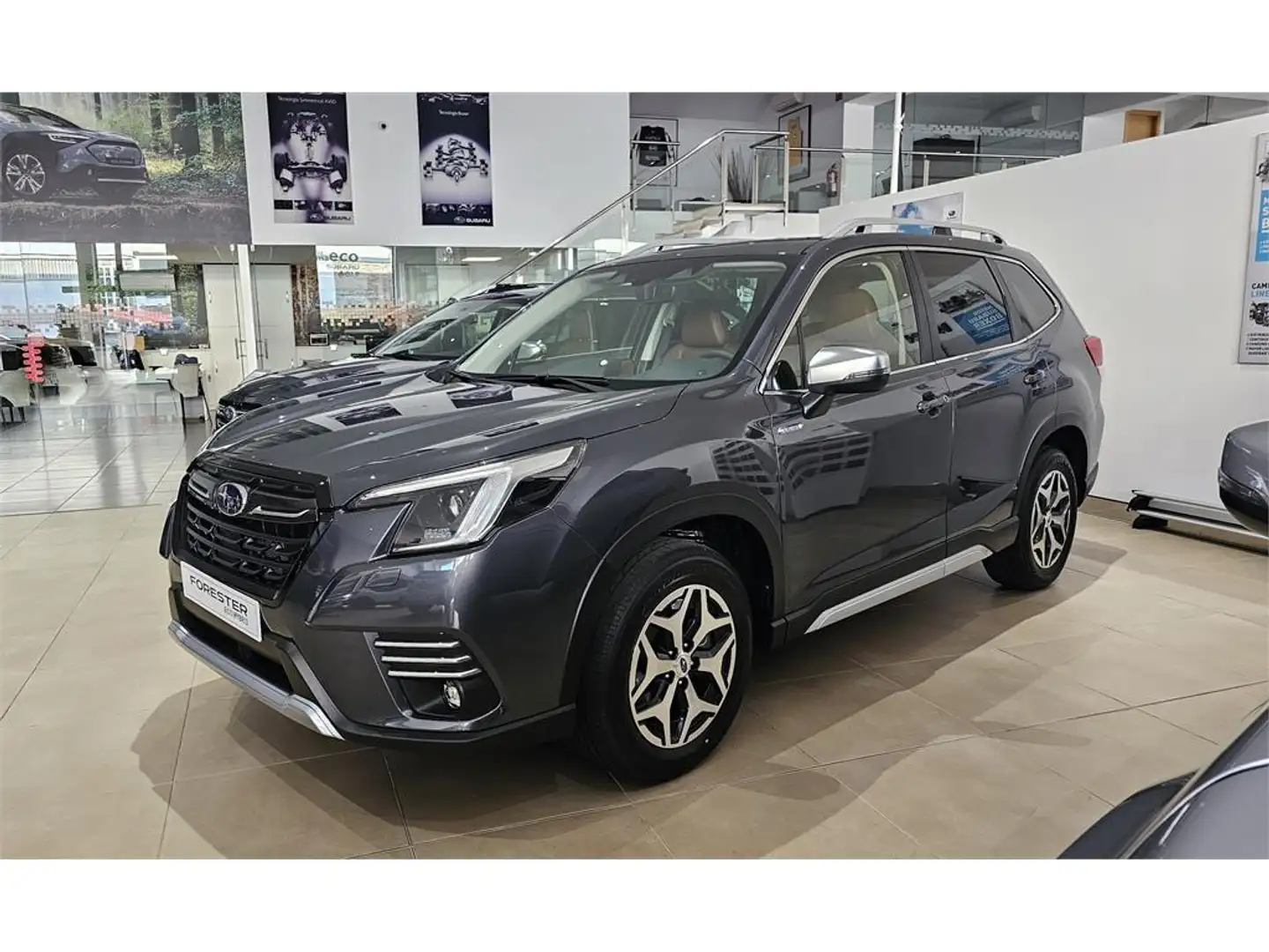 Subaru Forester 2.0i Hybrid CVT Executive Plus - 1
