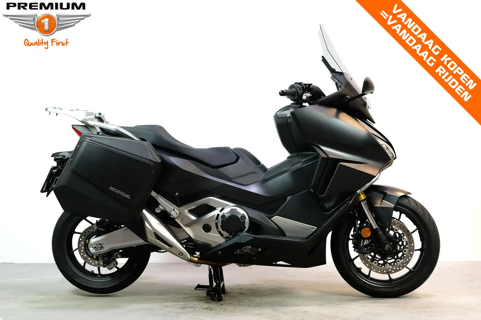 Honda Forza 750 Zwart - 1