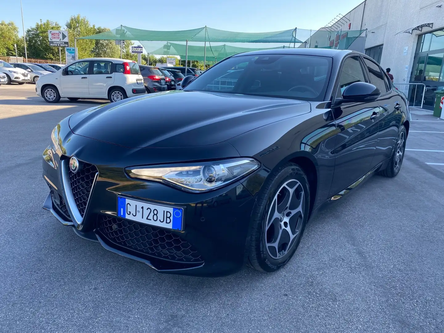 Alfa Romeo Giulia 2.2 Turbodiesel 190 CV AT8 Super Business Nero - 1