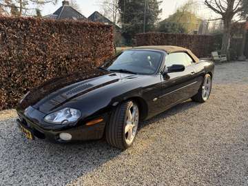 XKR-Cabrio 4.0 V8 Convertible