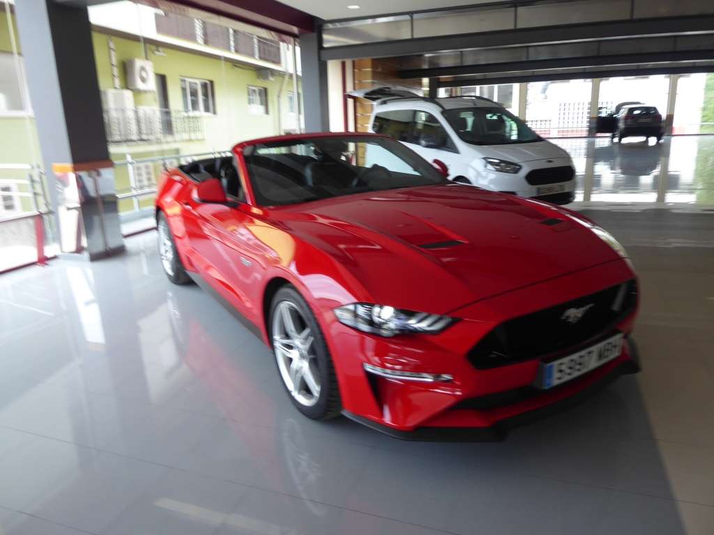 Ford Mustang Convertible 5.0 Ti-VCT GT Aut. - foto 1