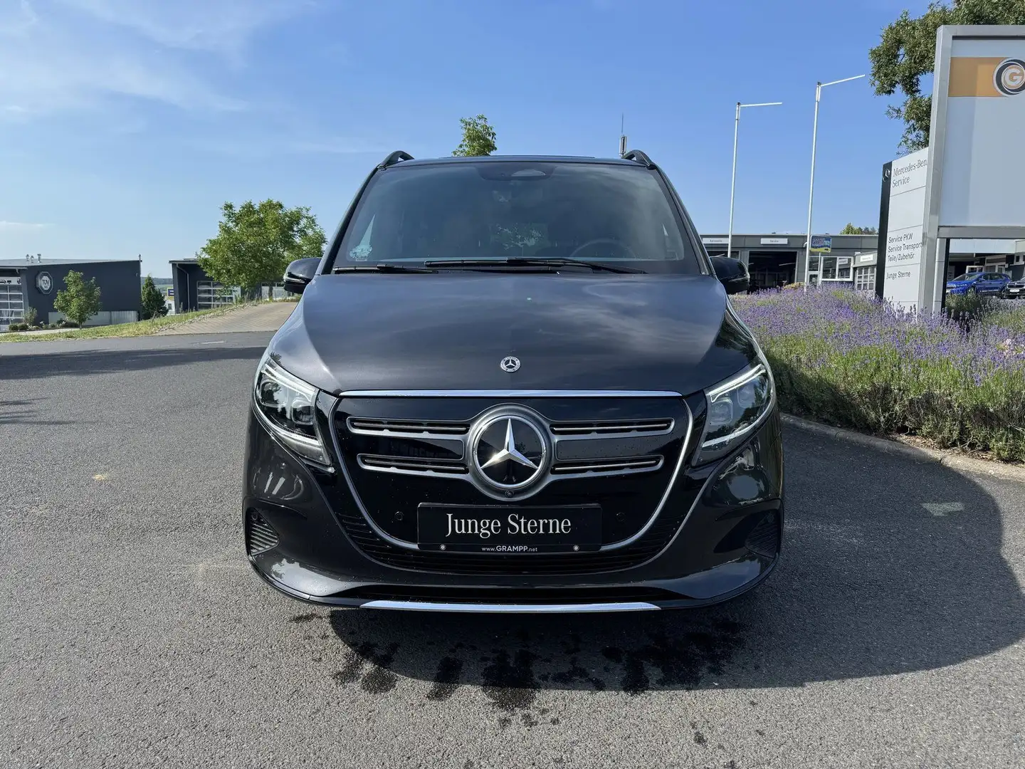 Mercedes-Benz EQV 300 300 Avantgarde L AIRMATIC*BURMESTER*MEMORY* Grigio - 2