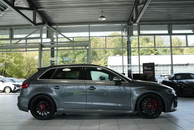 Audi RS3 view 6