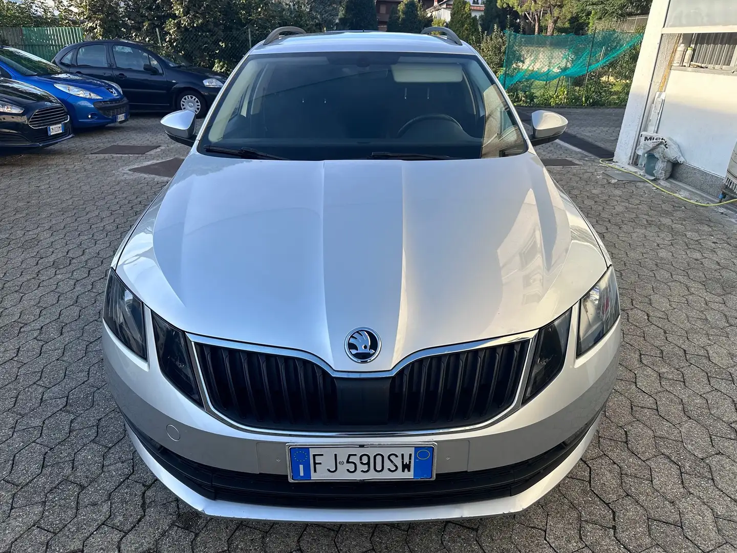 Skoda Octavia Wagon 1.6 TDI Executive 115CV DSG*EURO6*NAVI - 2