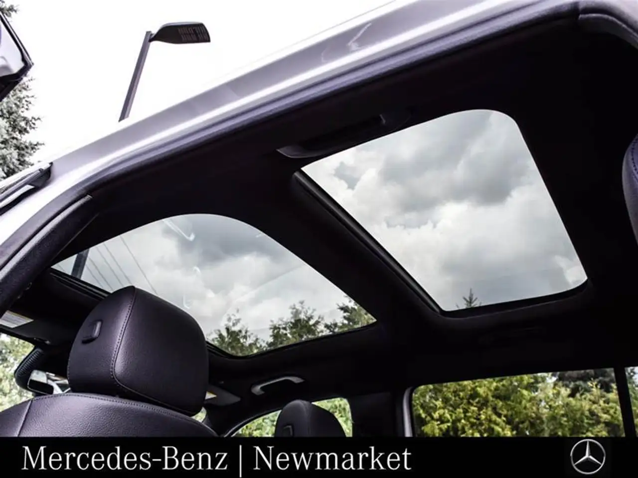 Mercedes-Benz GLB снимка Mercedes-Benz GLB