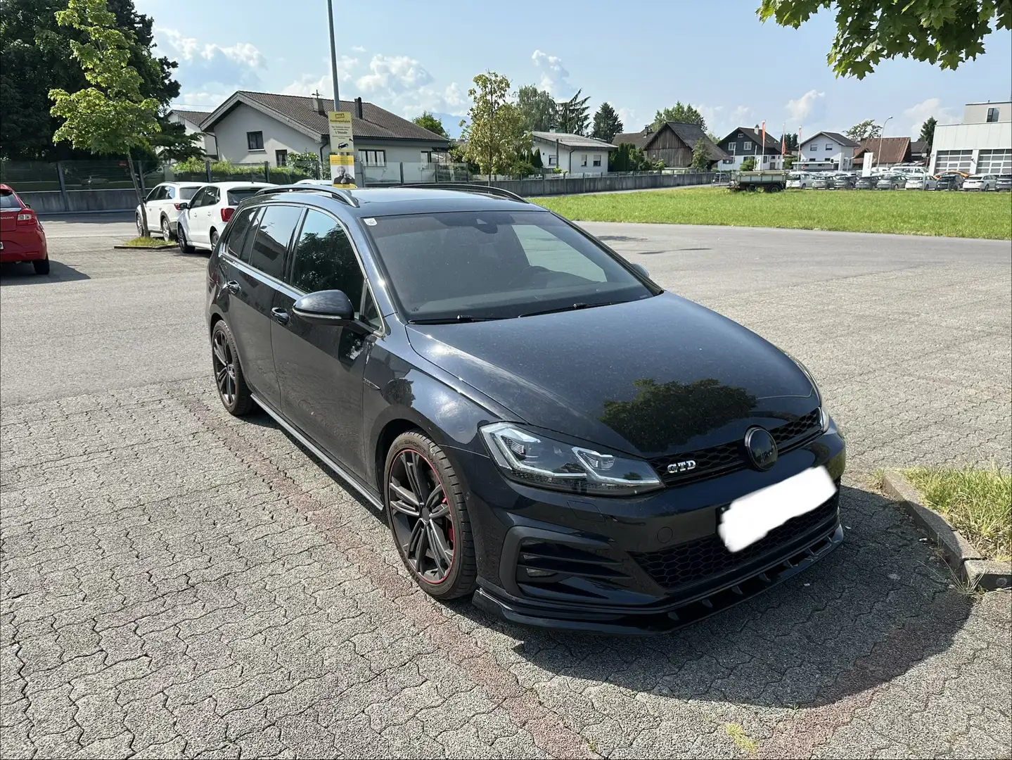 Volkswagen Golf GTD Variant 2,0 TDI DSG - 2