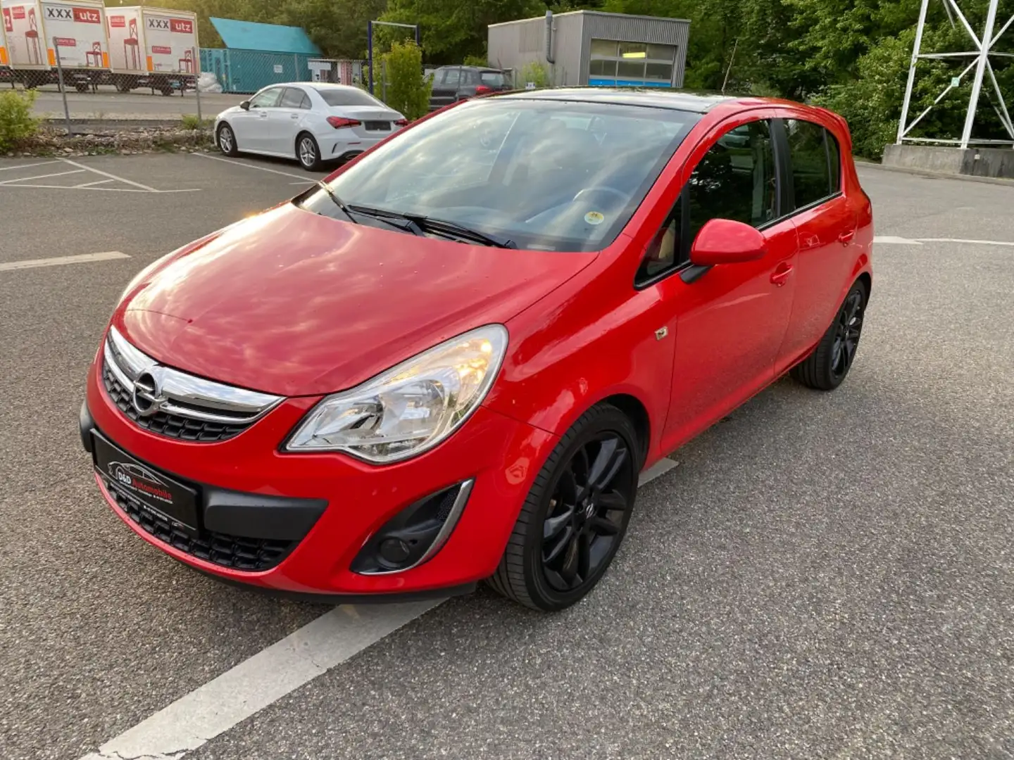 Opel Corsa Color Edit. 5-T 100 PS Navi+17 Zoll+TÜVneu Rot - 1