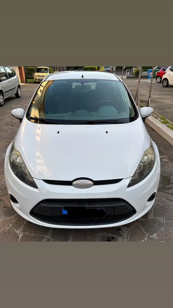 Ford Fiesta Fiesta 5p 1.2 16v Titanium 82cv Bianco - 2