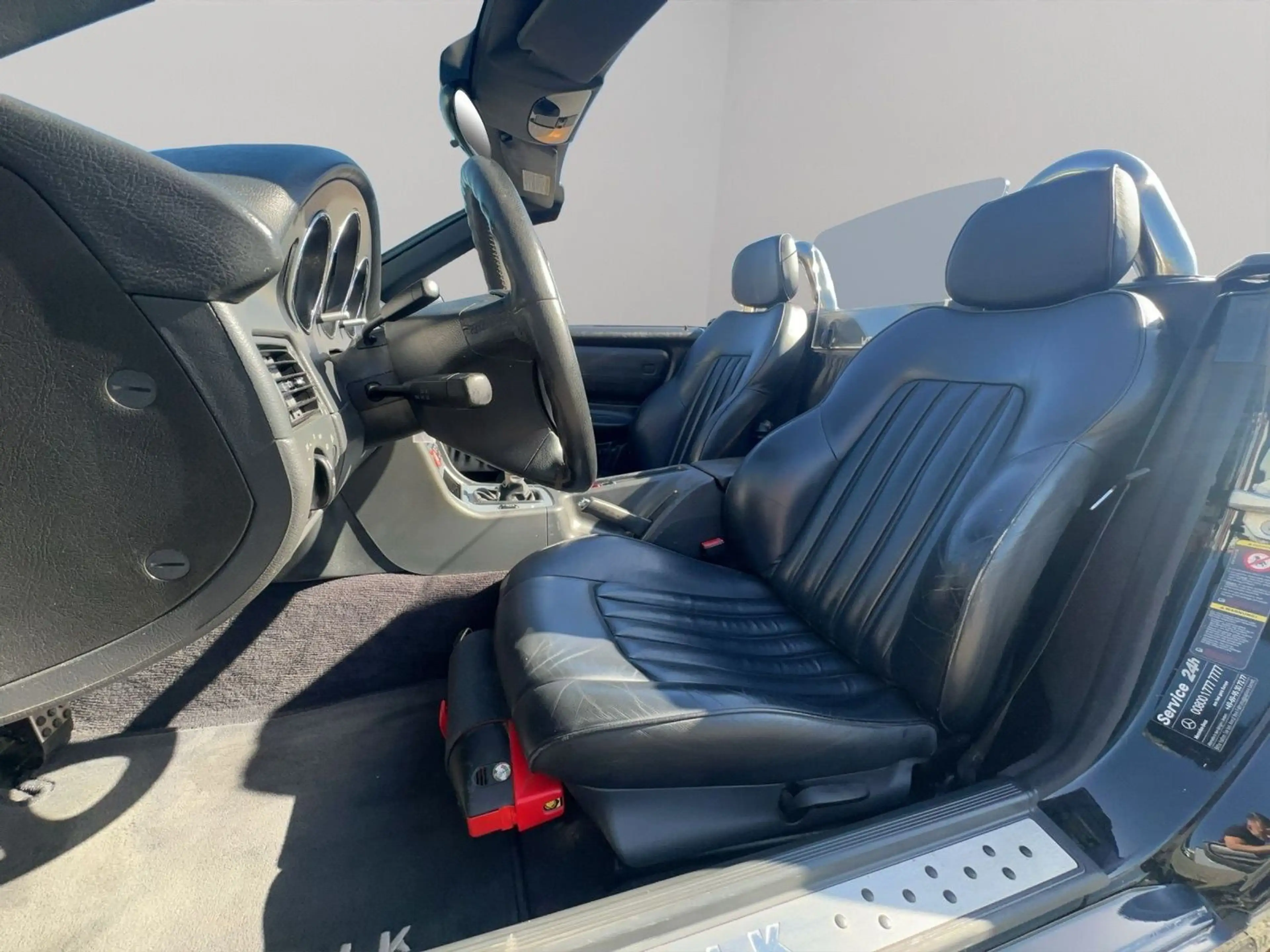 Mercedes-Benz SLK 200 Kompressor Final Edition R170 — photo 11