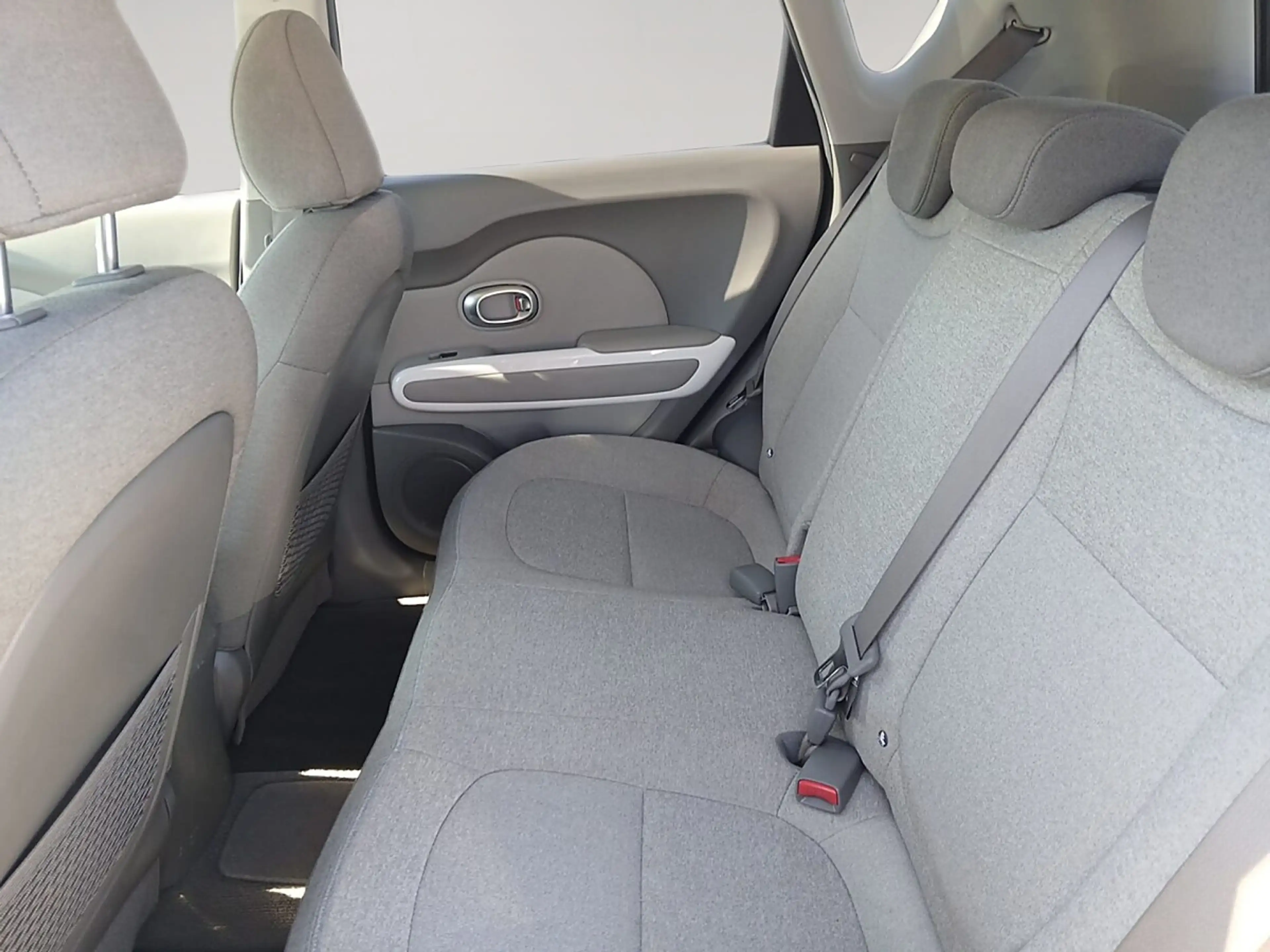 Kia Soul EV AC/DC 27kWh *prompt* — photo 13