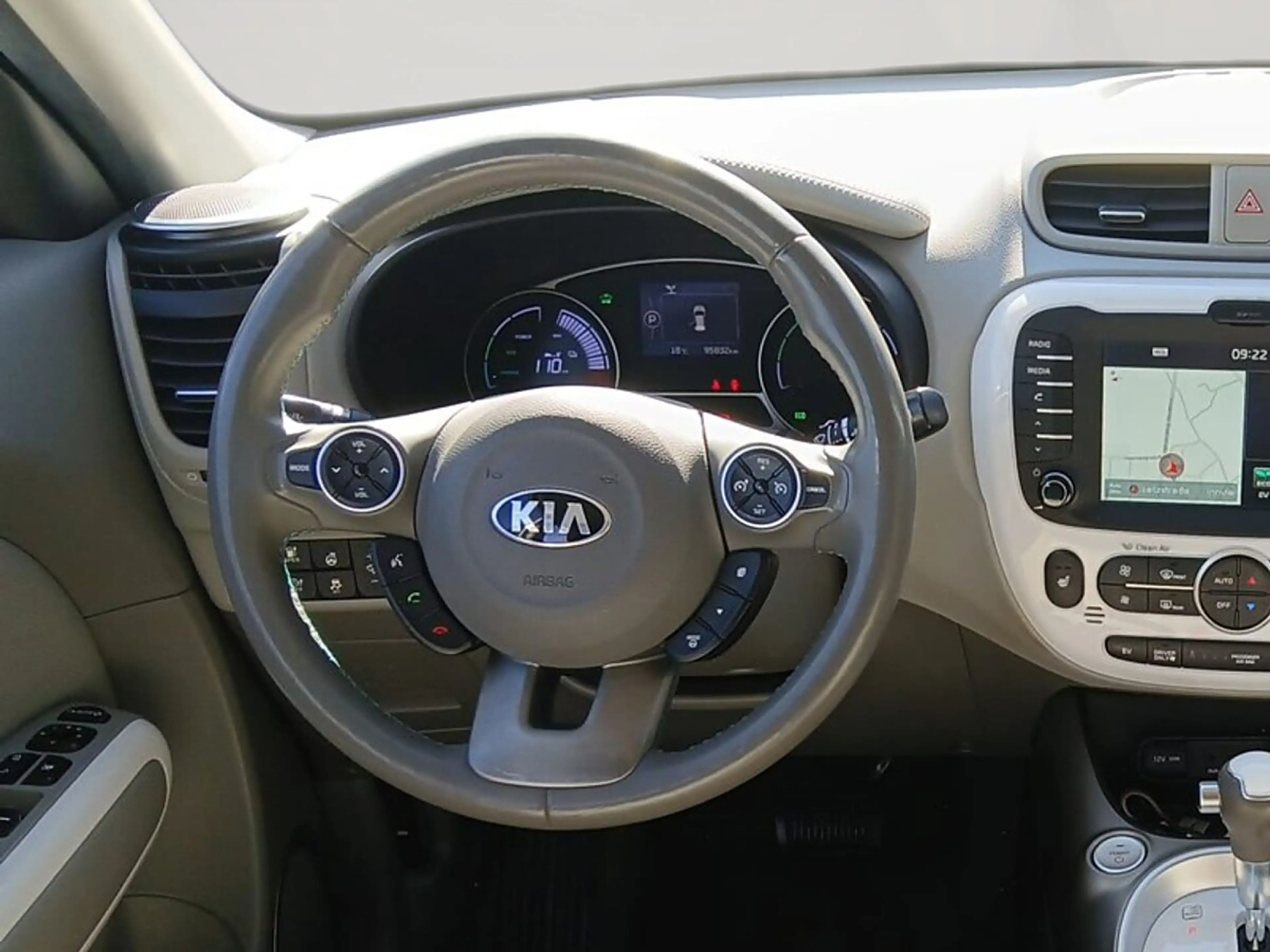 Kia Soul EV AC/DC 27kWh *prompt* — photo 14