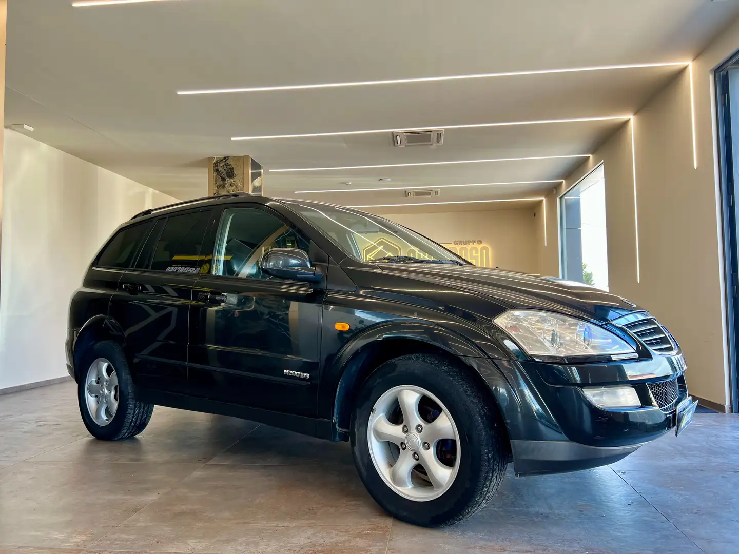 SsangYong Kyron Kyron 2.0 xdi Luxury Negro - 2