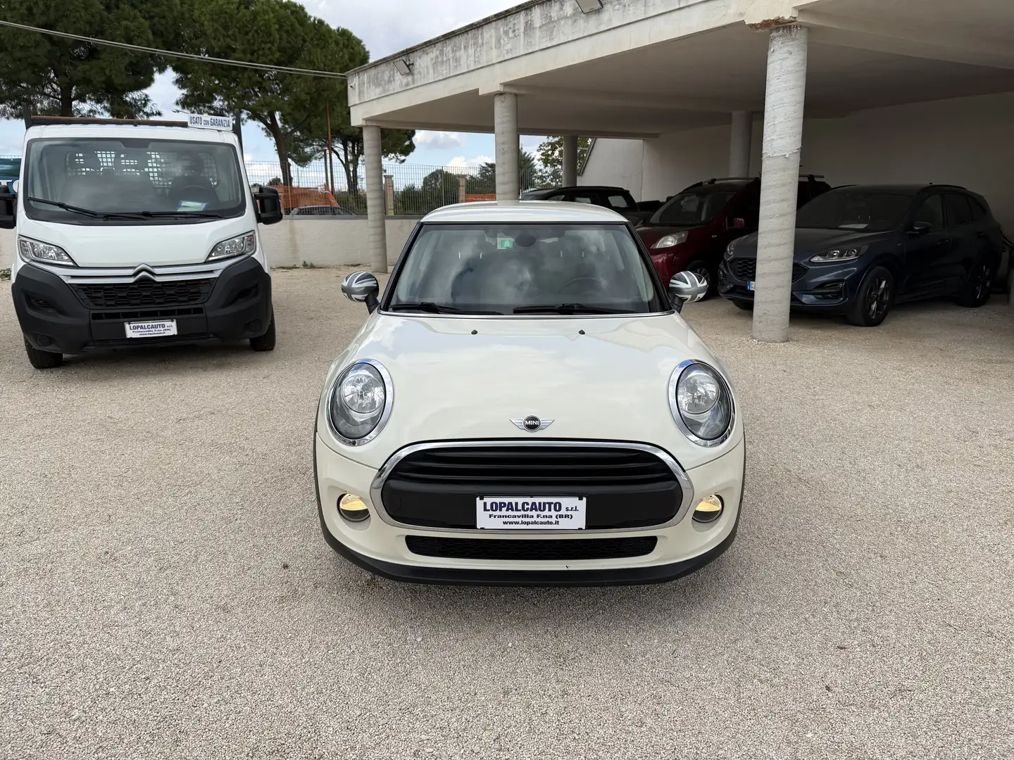 MINI One D Mini IV F55-F56 2014 1.5 Business 3p Beige - 1