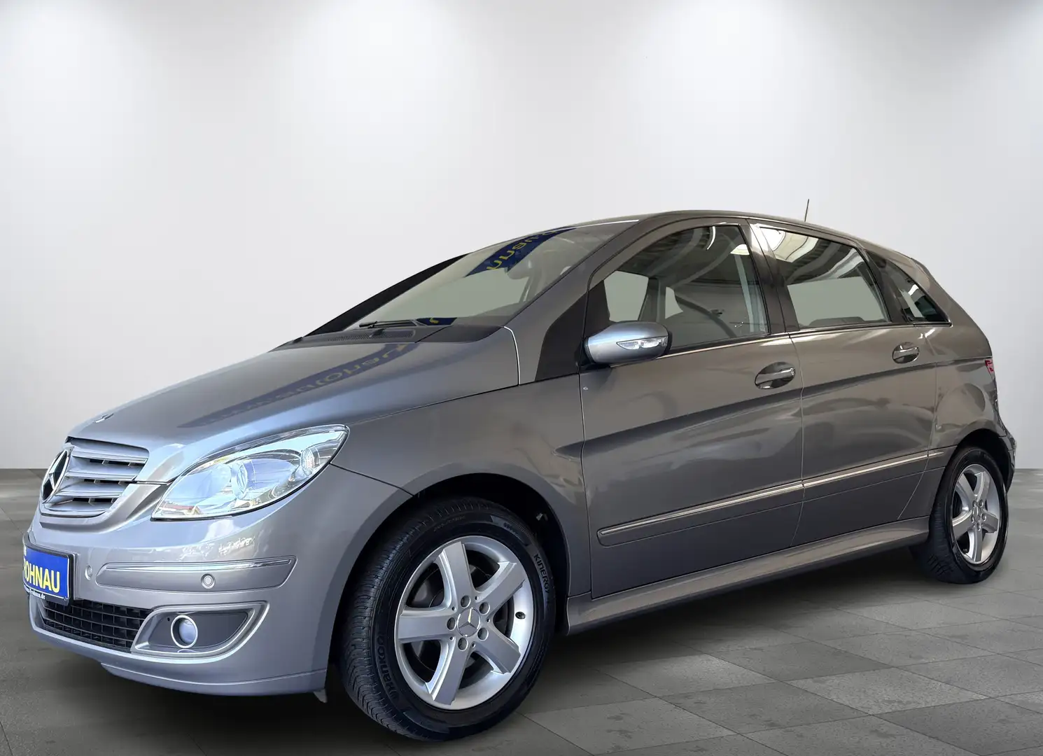Mercedes-Benz B 200 Automatik Einparkhilfe Klima Sitzheizung Radio Grau - 1