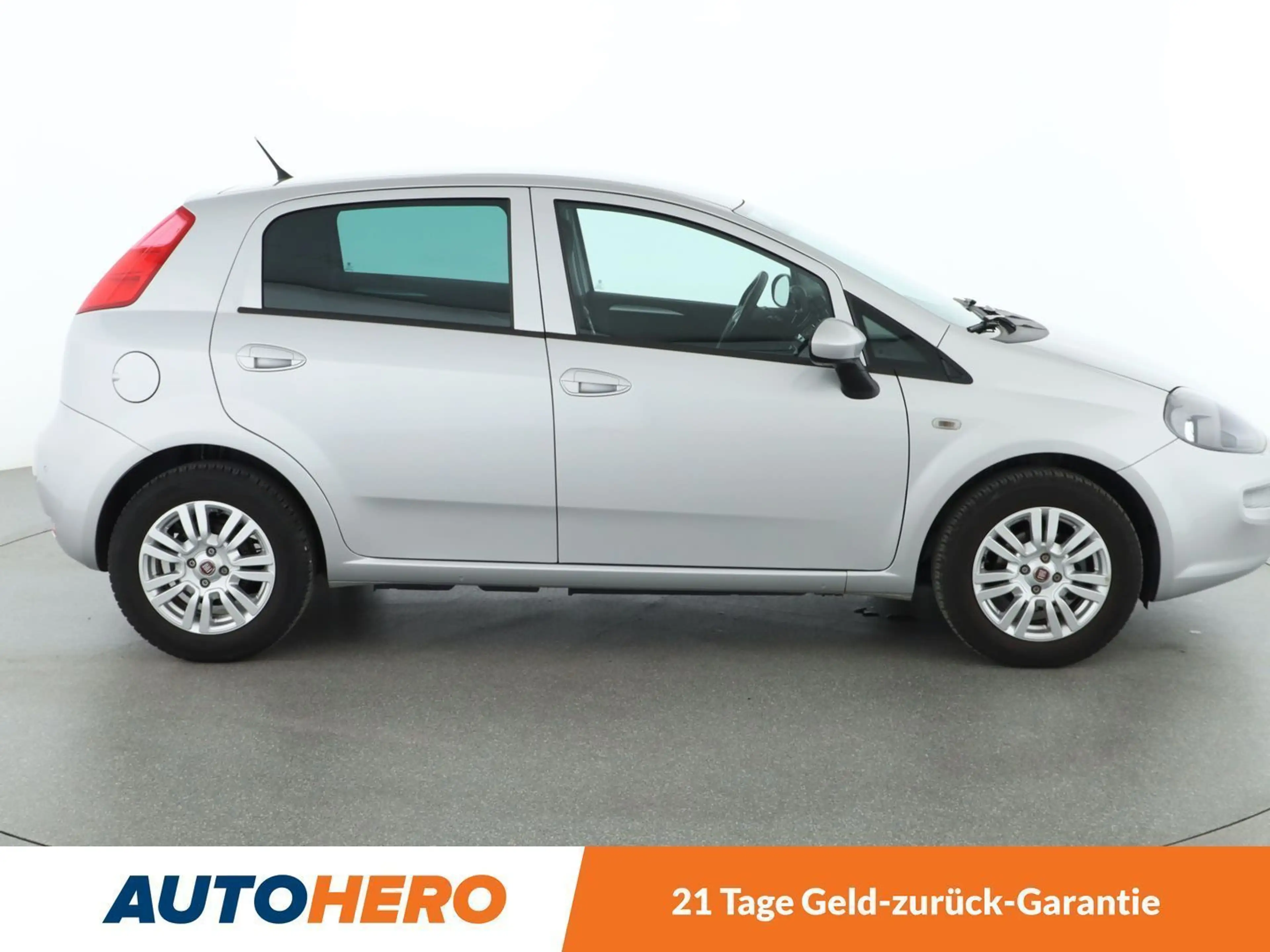 Fiat Punto 0.9 Lounge *PDC*KLIMA* — photo 7