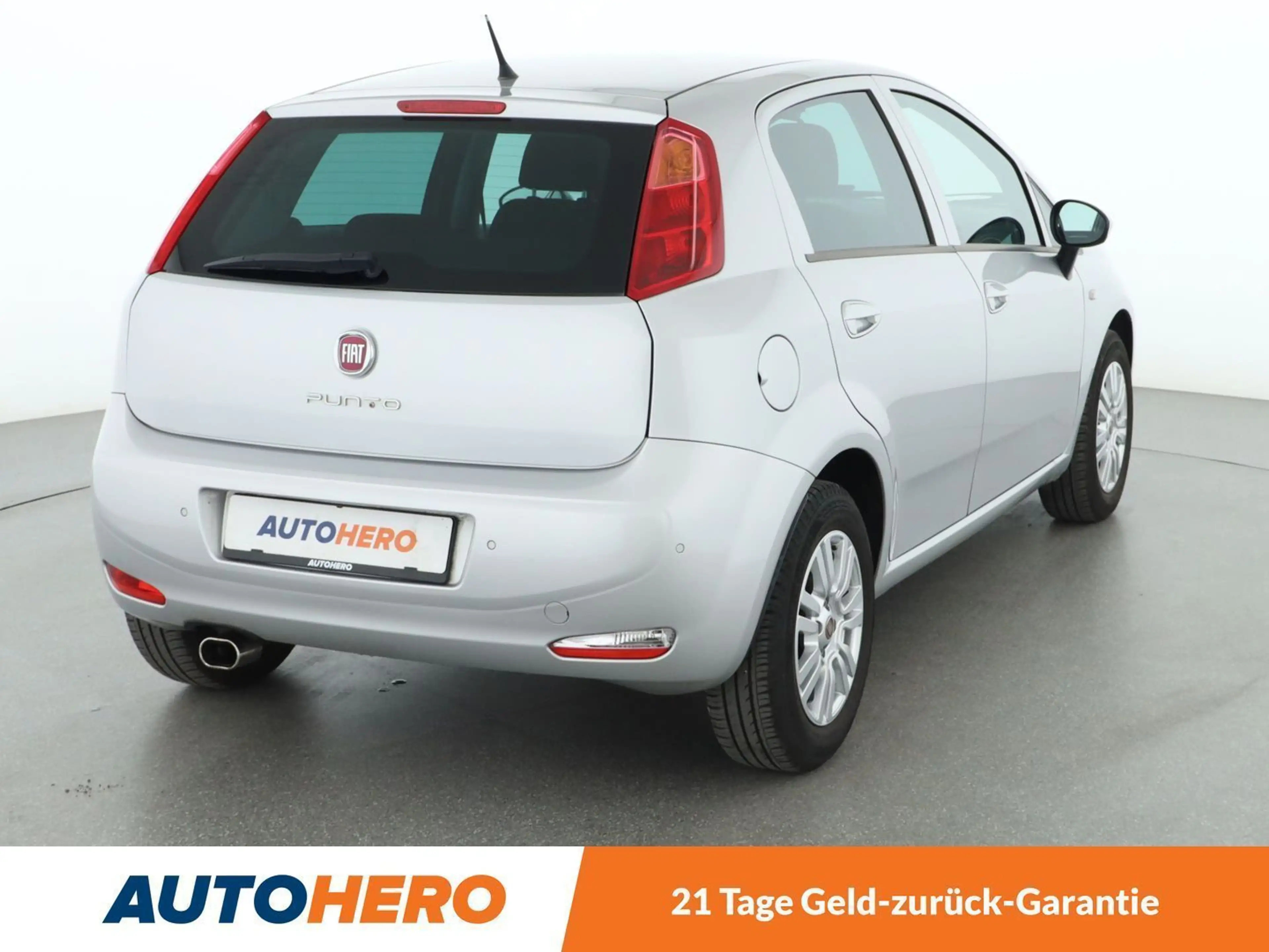 Fiat Punto 0.9 Lounge *PDC*KLIMA* — photo 6