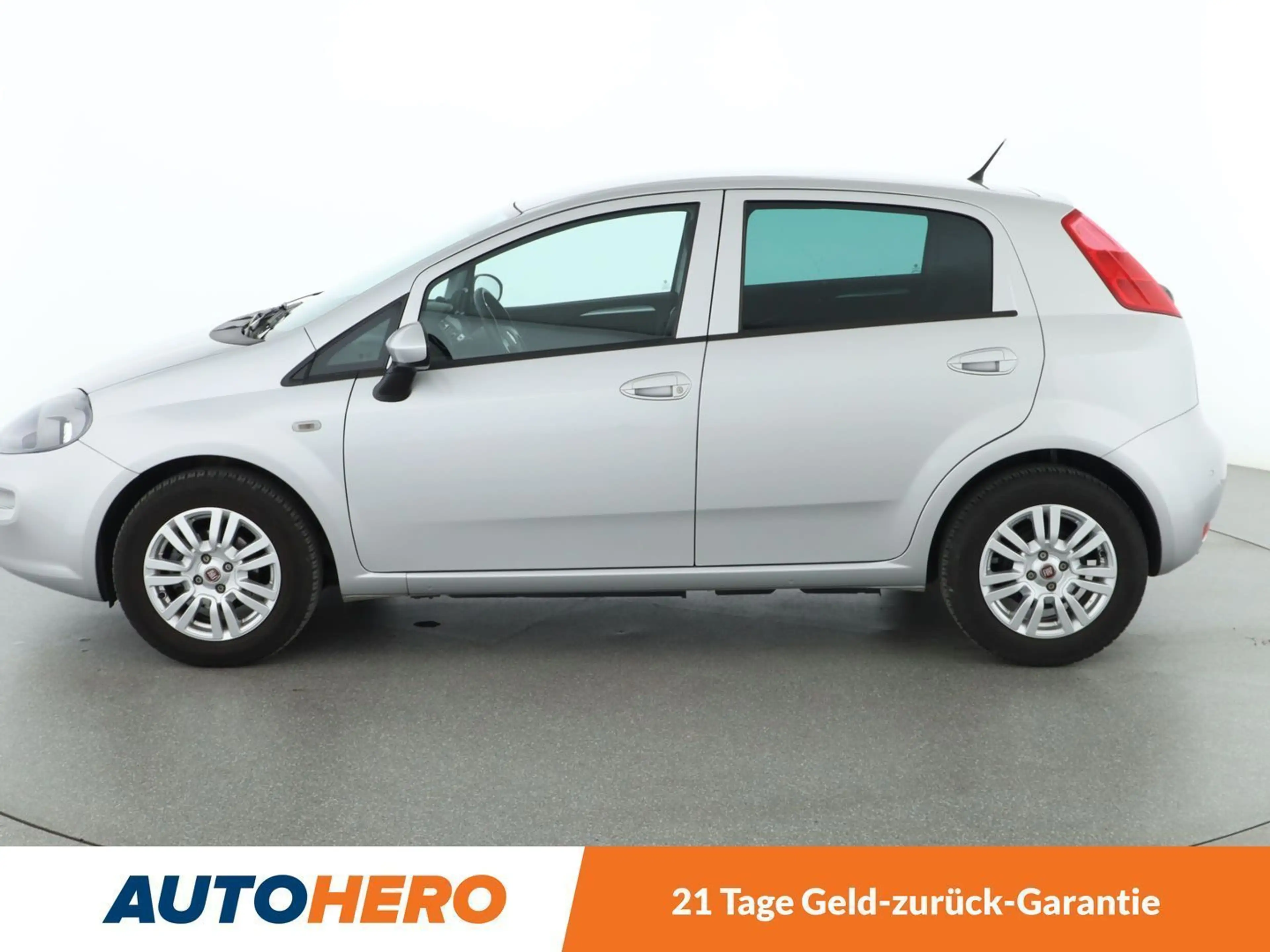 Fiat Punto 0.9 Lounge *PDC*KLIMA* — photo 3