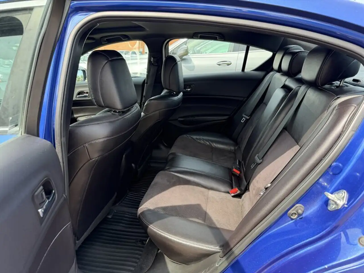 Acura ILX снимка Acura ILX