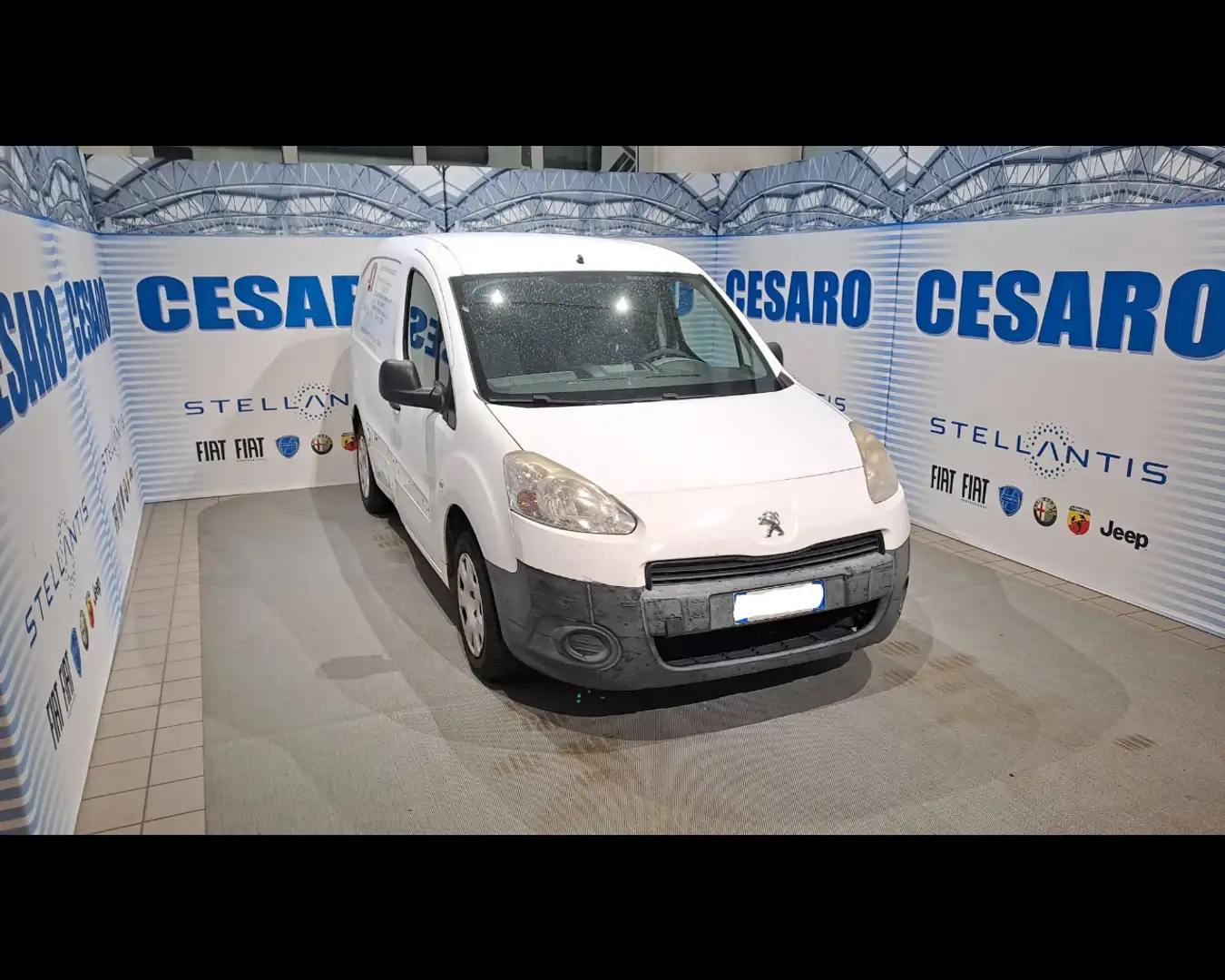 Peugeot Partner 1.6 hdi 8v 75cv L1 Aff. 2p.ti E5 Wit - 1