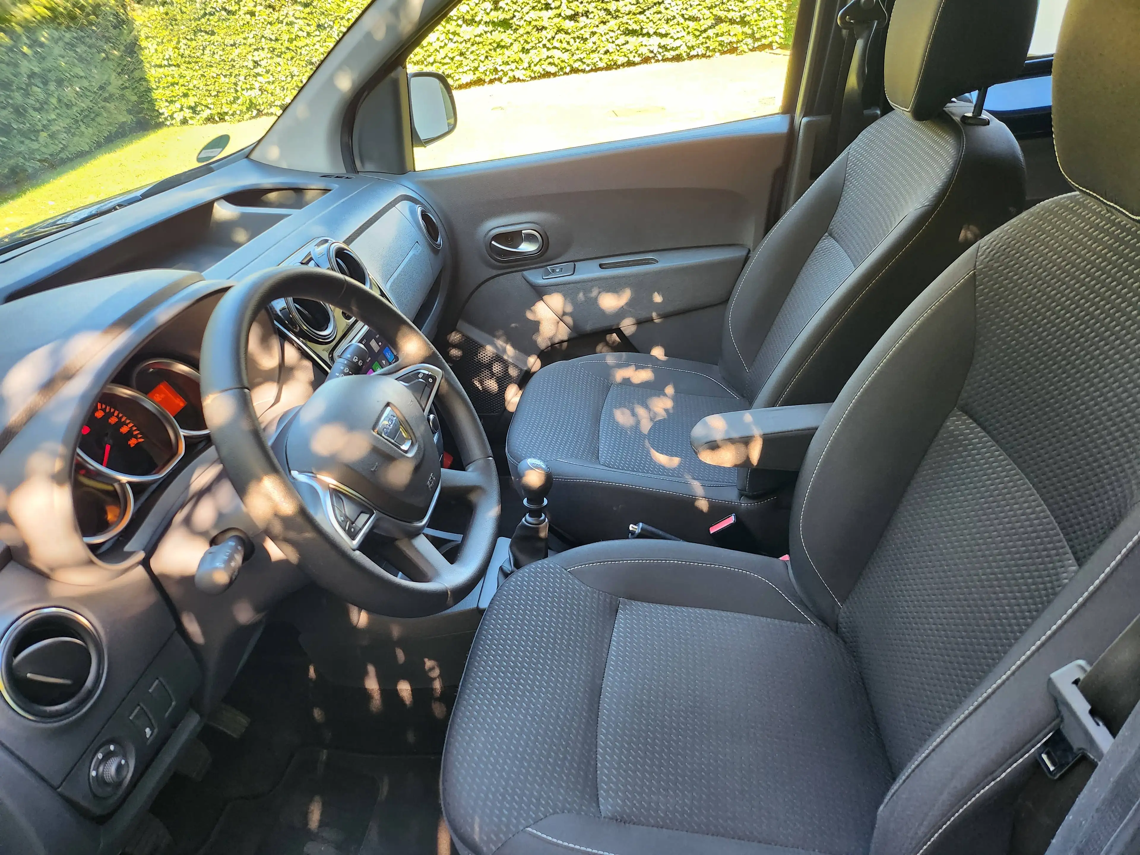 Dacia Dokker Dokker 1.3 TCe Comfort GPF (EU6.2)**5Plaatsen**Airco** — photo 7