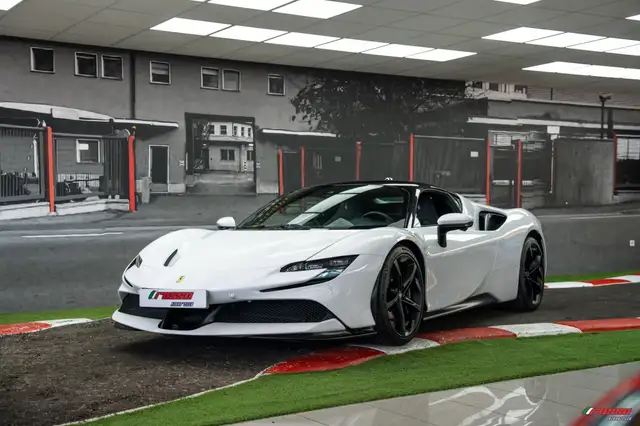 Ferrari SF90 Stradale