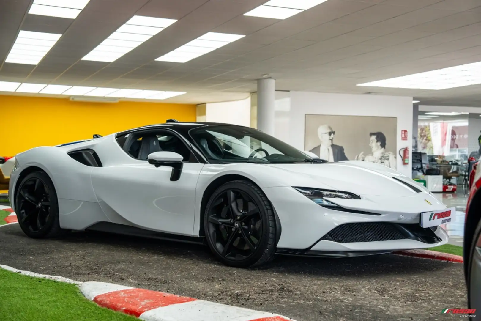 Ferrari SF90 Stradale Blanco - 2