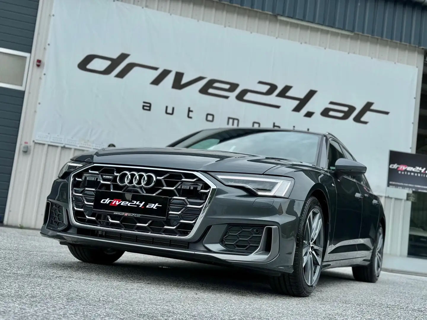 Audi A6 TDI quattro SLINE INT+EXT MATRIX AHK STDHZ Grau - 1
