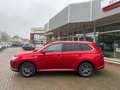 Mitsubishi Outlander PHEV 4WD*CAM*SERVICE NEU*1.HAND Rouge - thumbnail 3