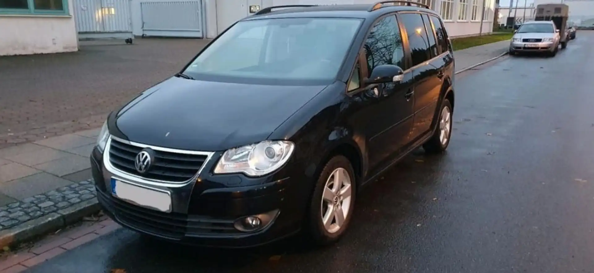 Volkswagen Touran 2.0 EcoFuel United Noir - 1