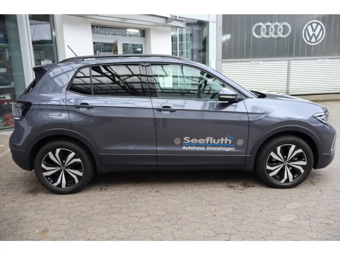 Volkswagen T-Cross 1.0 TSI Life RFK Sitzhzg. LED-Matrix Gris - 2