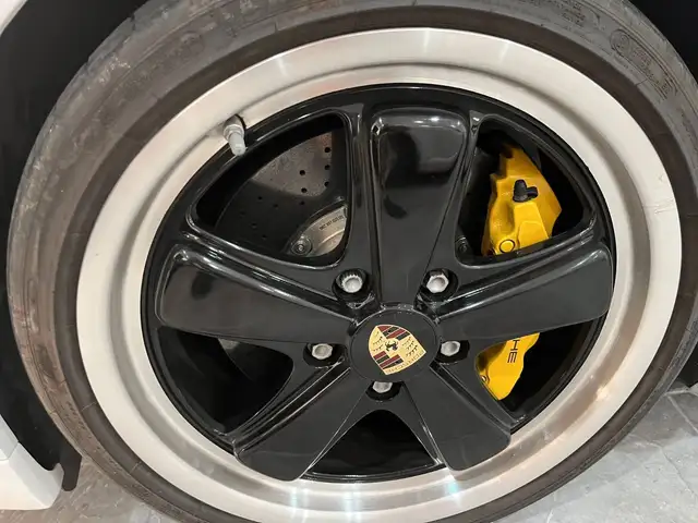 Porsche 997 view 10
