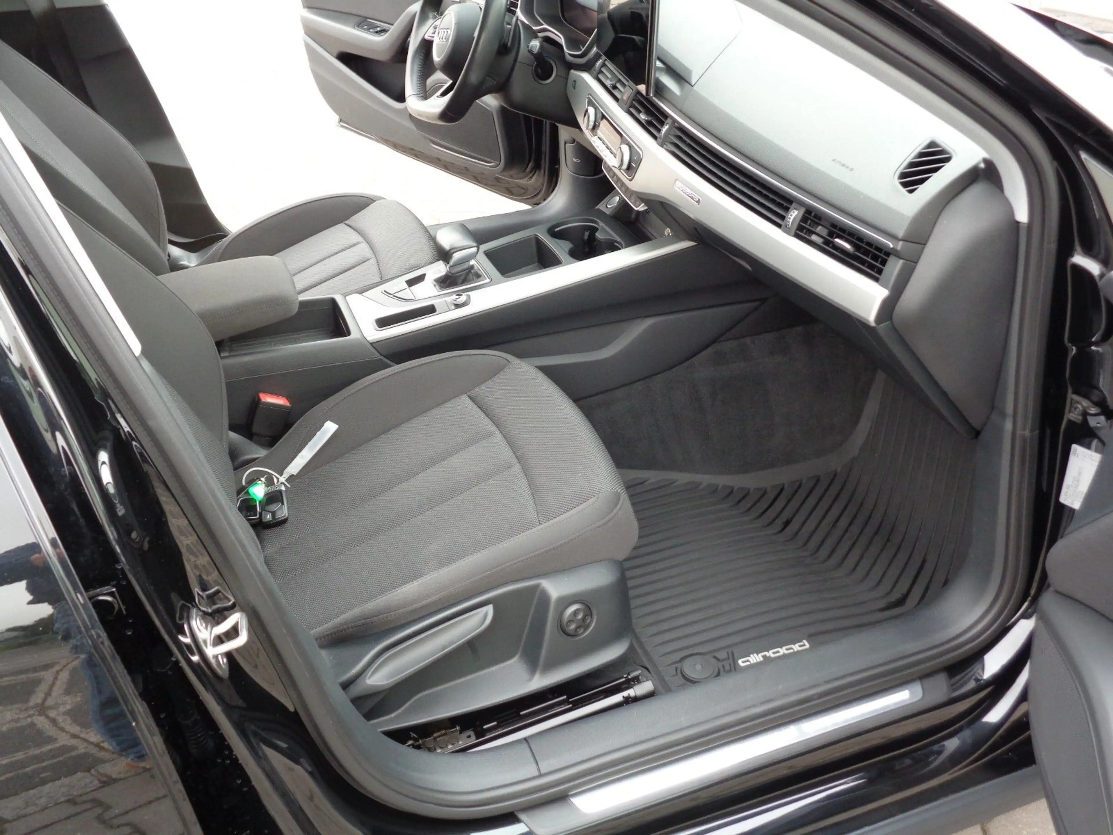 Audi A4 allroad quattro 45  TDI — photo 12
