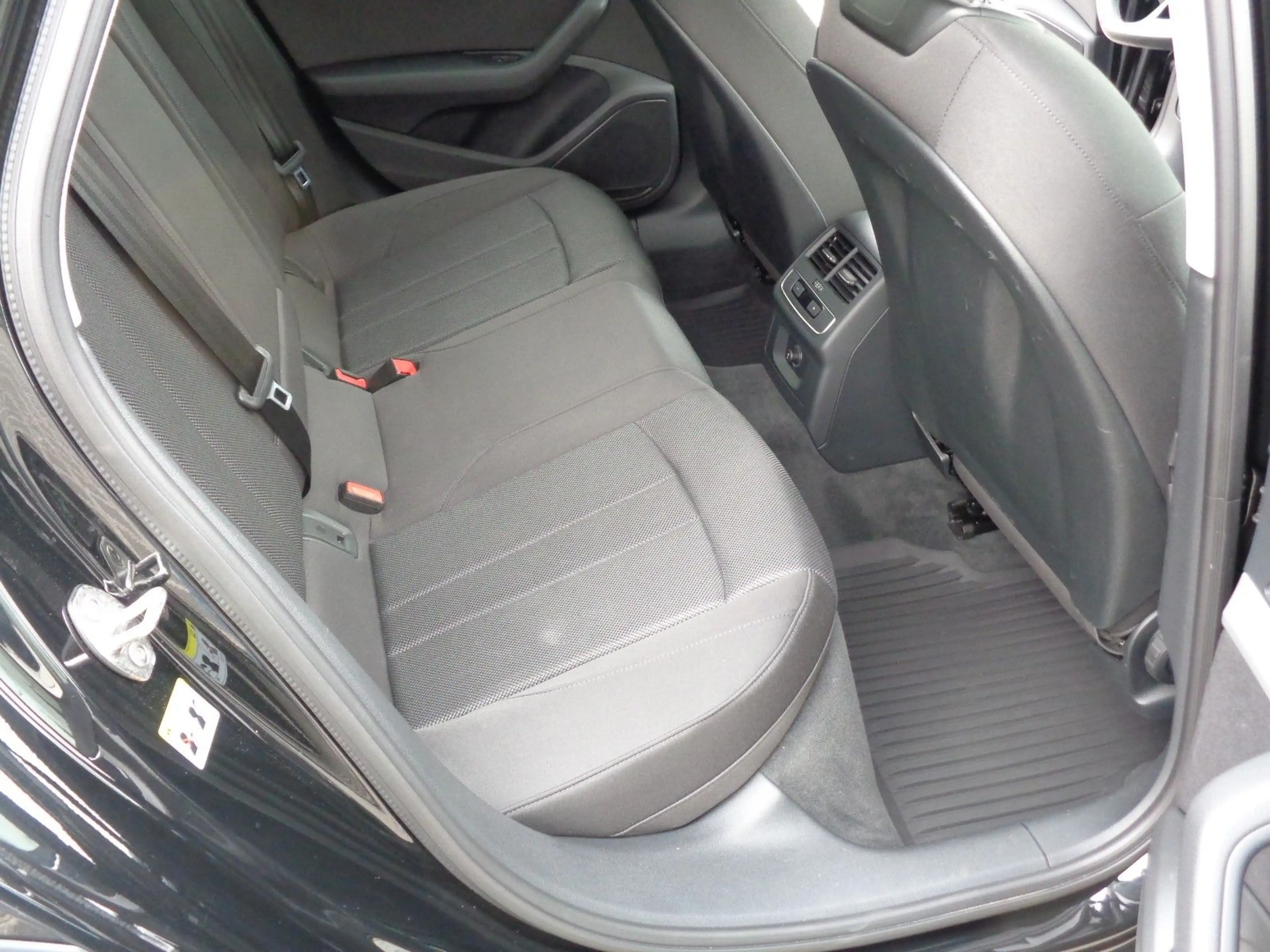 Audi A4 allroad quattro 45  TDI — photo 11