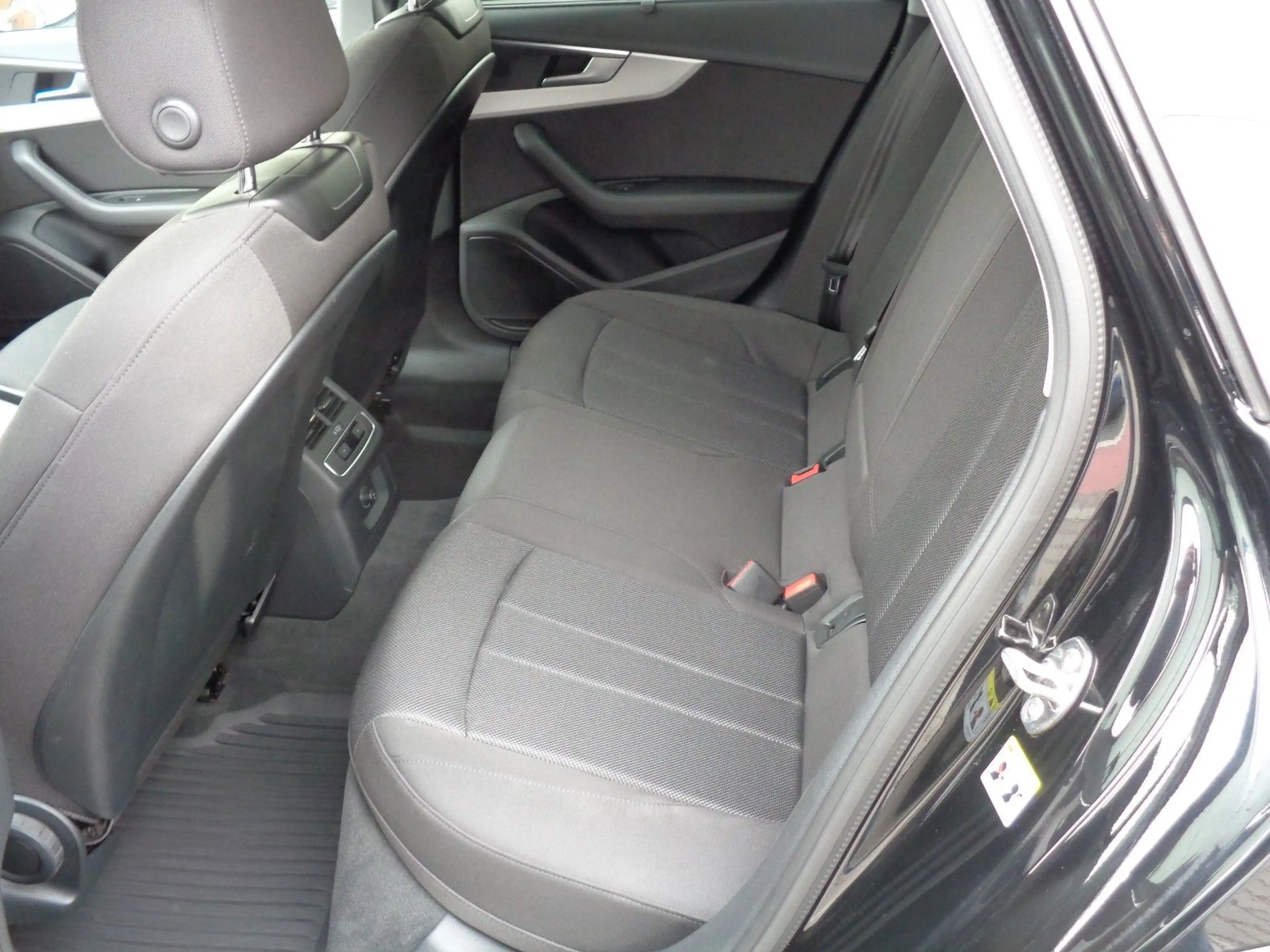 Audi A4 allroad quattro 45  TDI — photo 8