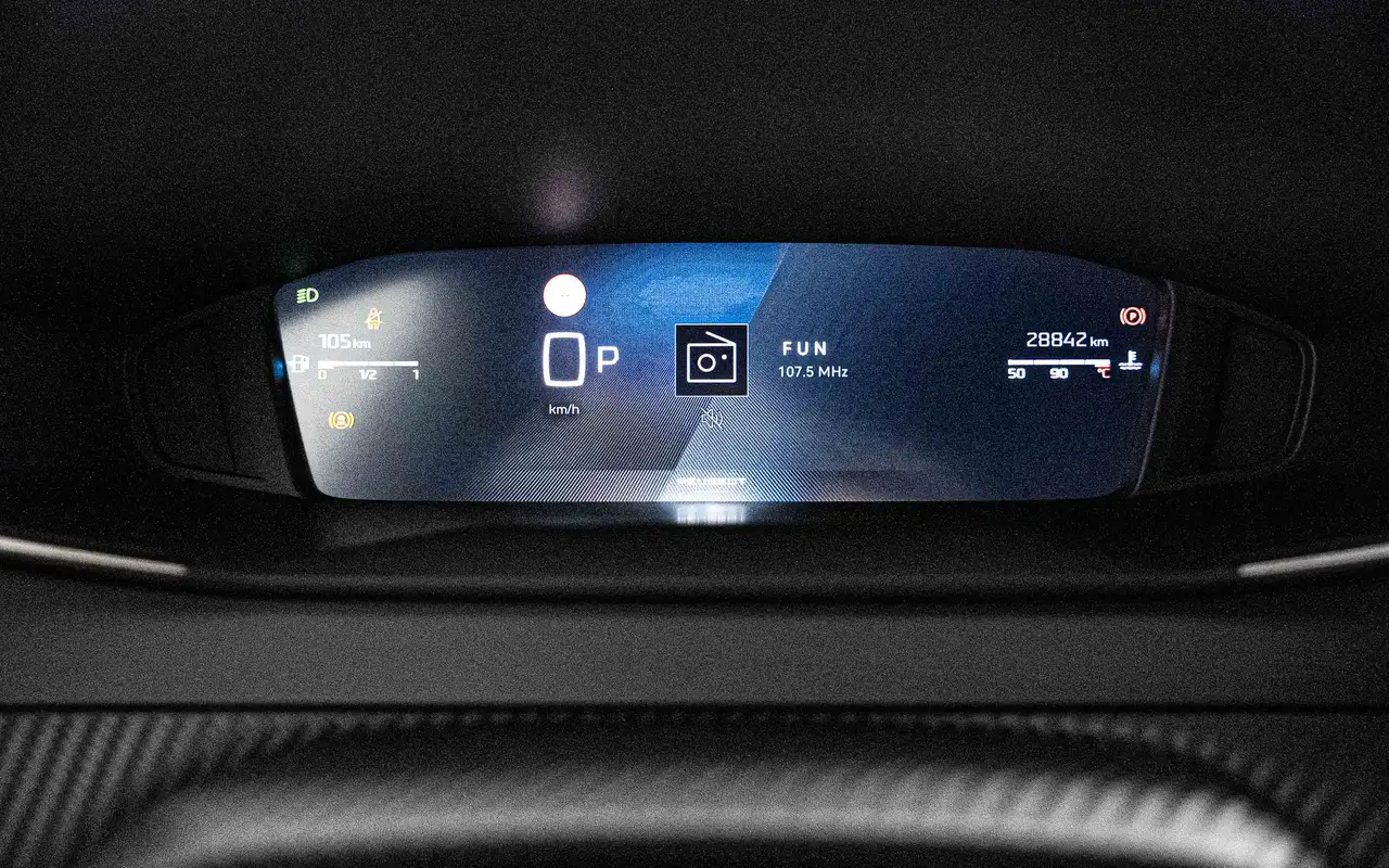 Peugeot 2008 2008 1.2 Allure EAT8 Incl. LED - Keyless - Carplay 16