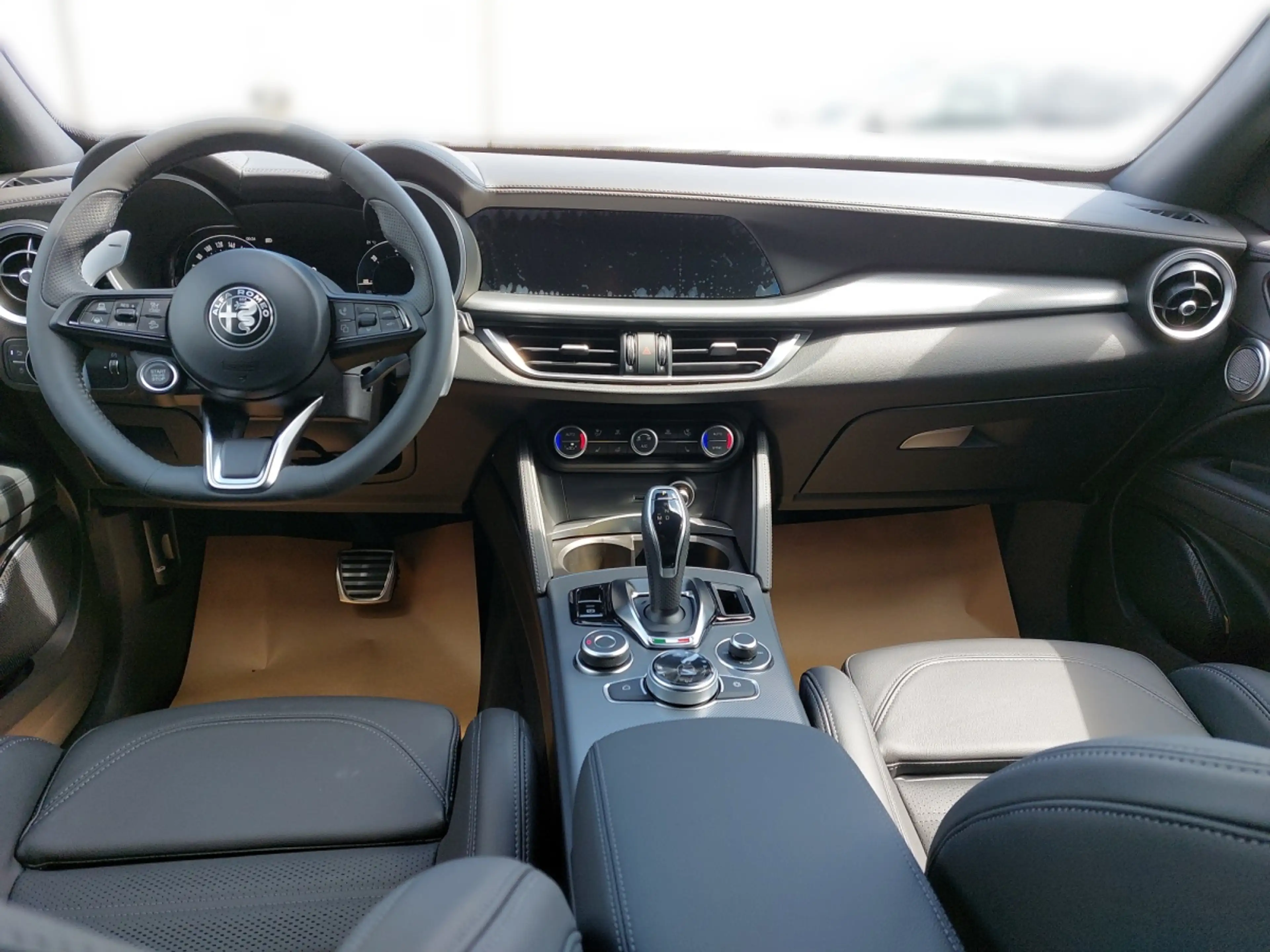 Alfa Romeo Stelvio Veloce 2.2 Jtdm 210PS Aut Awd — photo 4