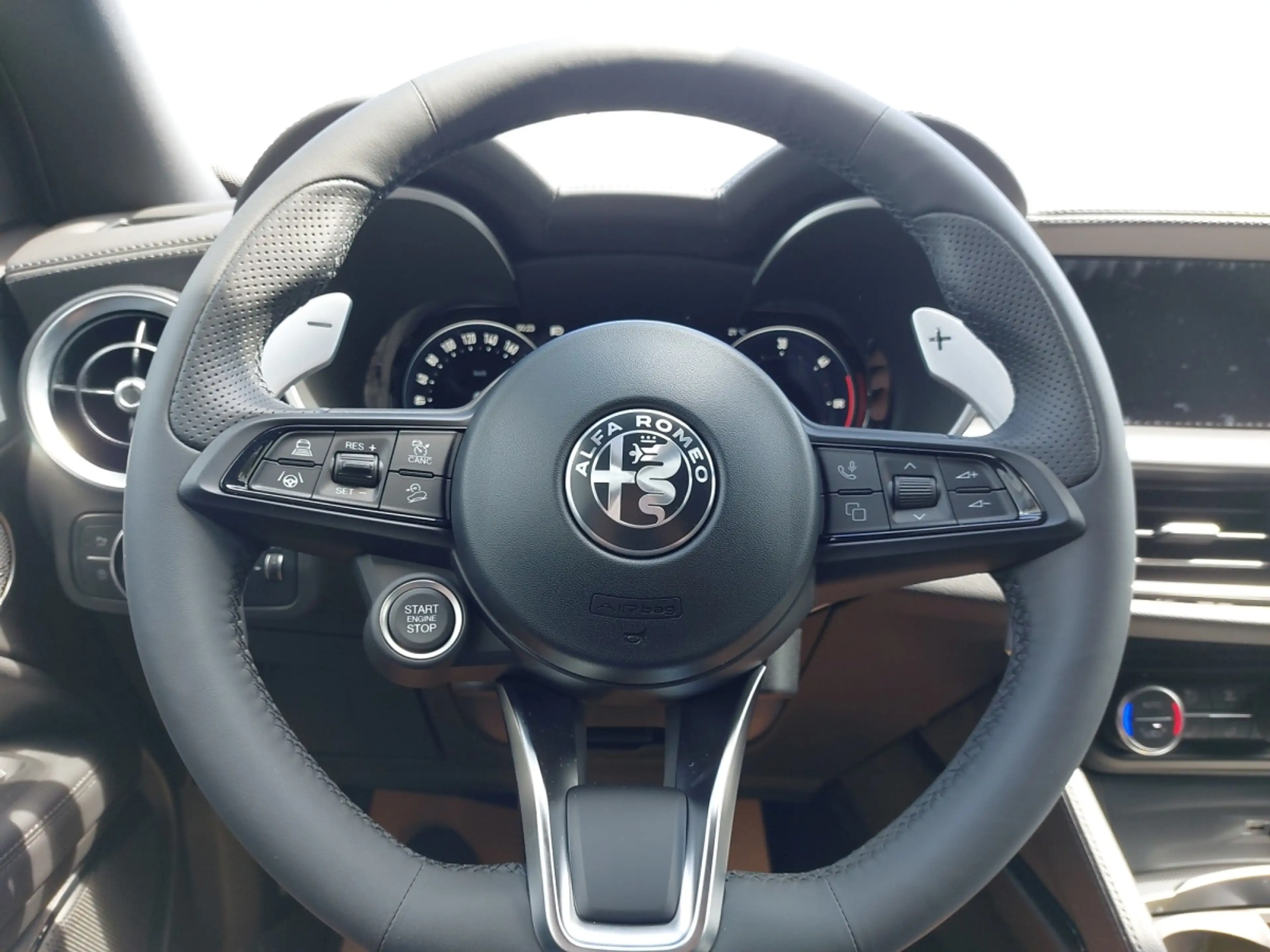 Alfa Romeo Stelvio Veloce 2.2 Jtdm 210PS Aut Awd — photo 13
