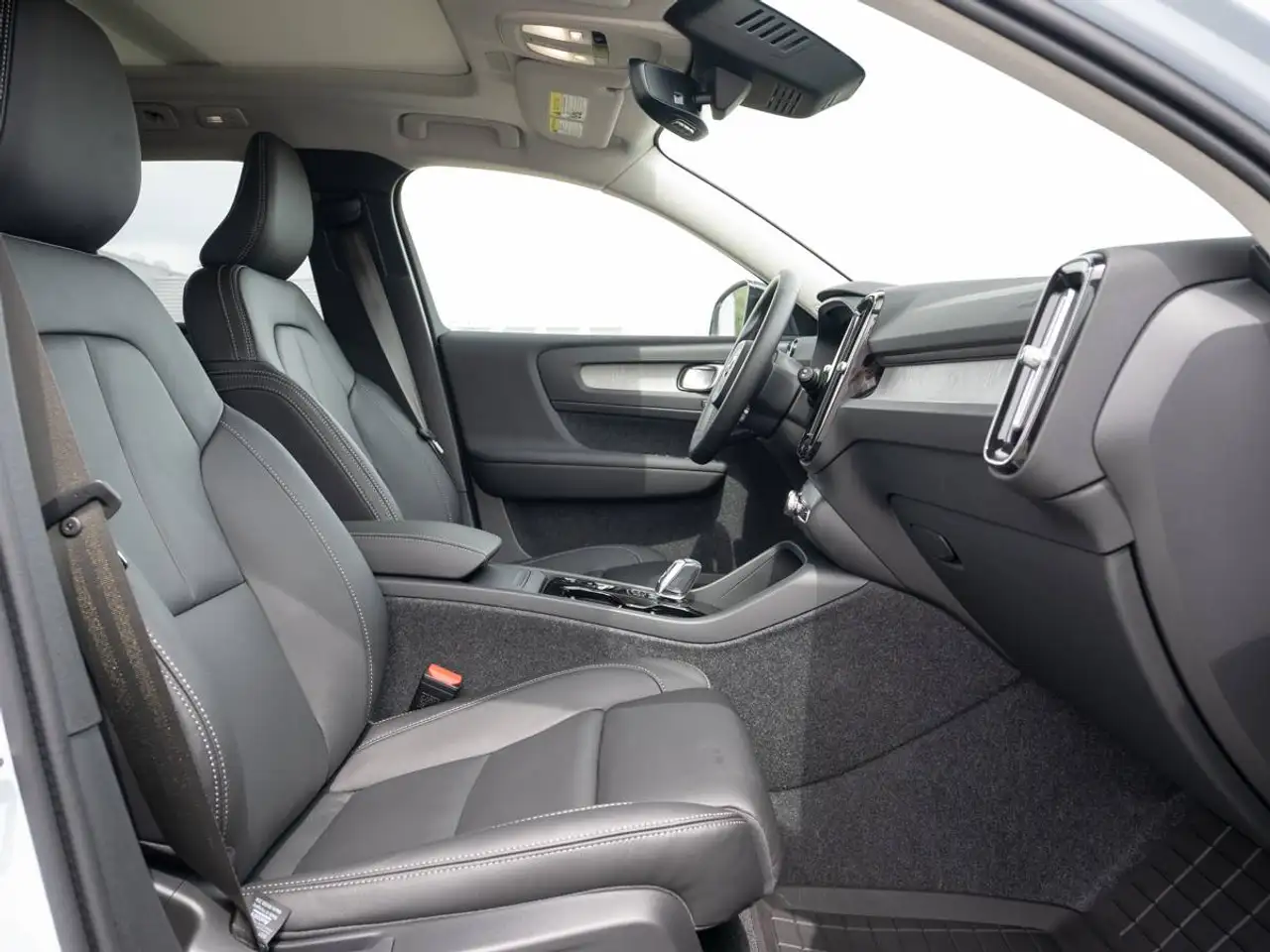 Volvo XC40 снимка Volvo XC40