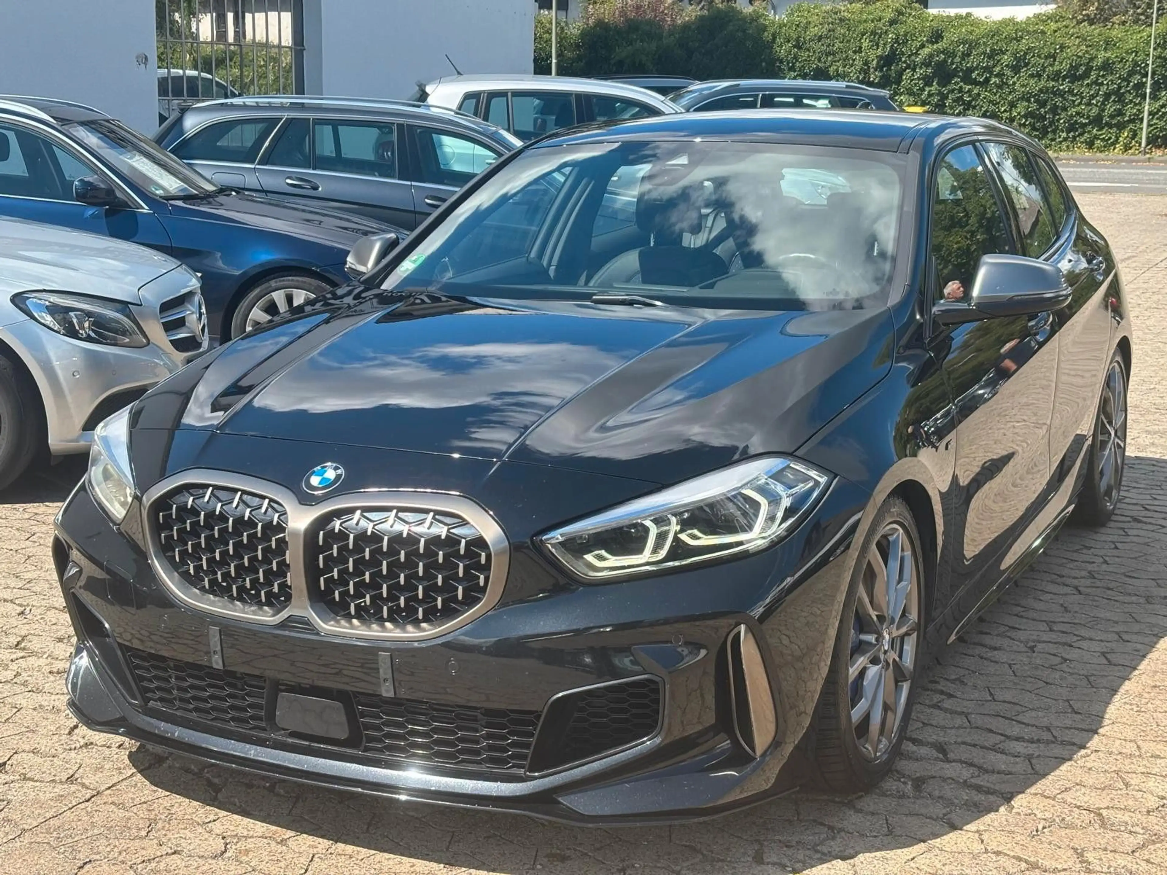 BMW 135 i xDrive/Aut./HuD/LiveCockp./Bmw Servicegep — photo 2