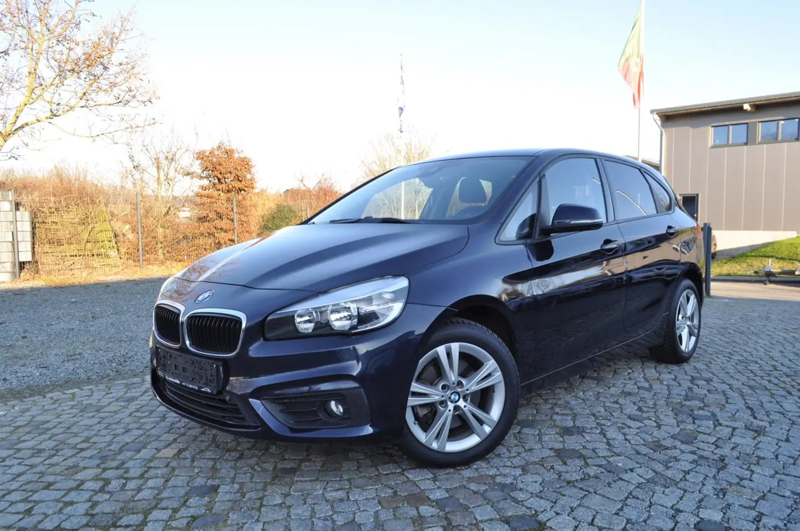 BMW 218 / NAVI/ PDC/ 1. HAND Bleu - 1