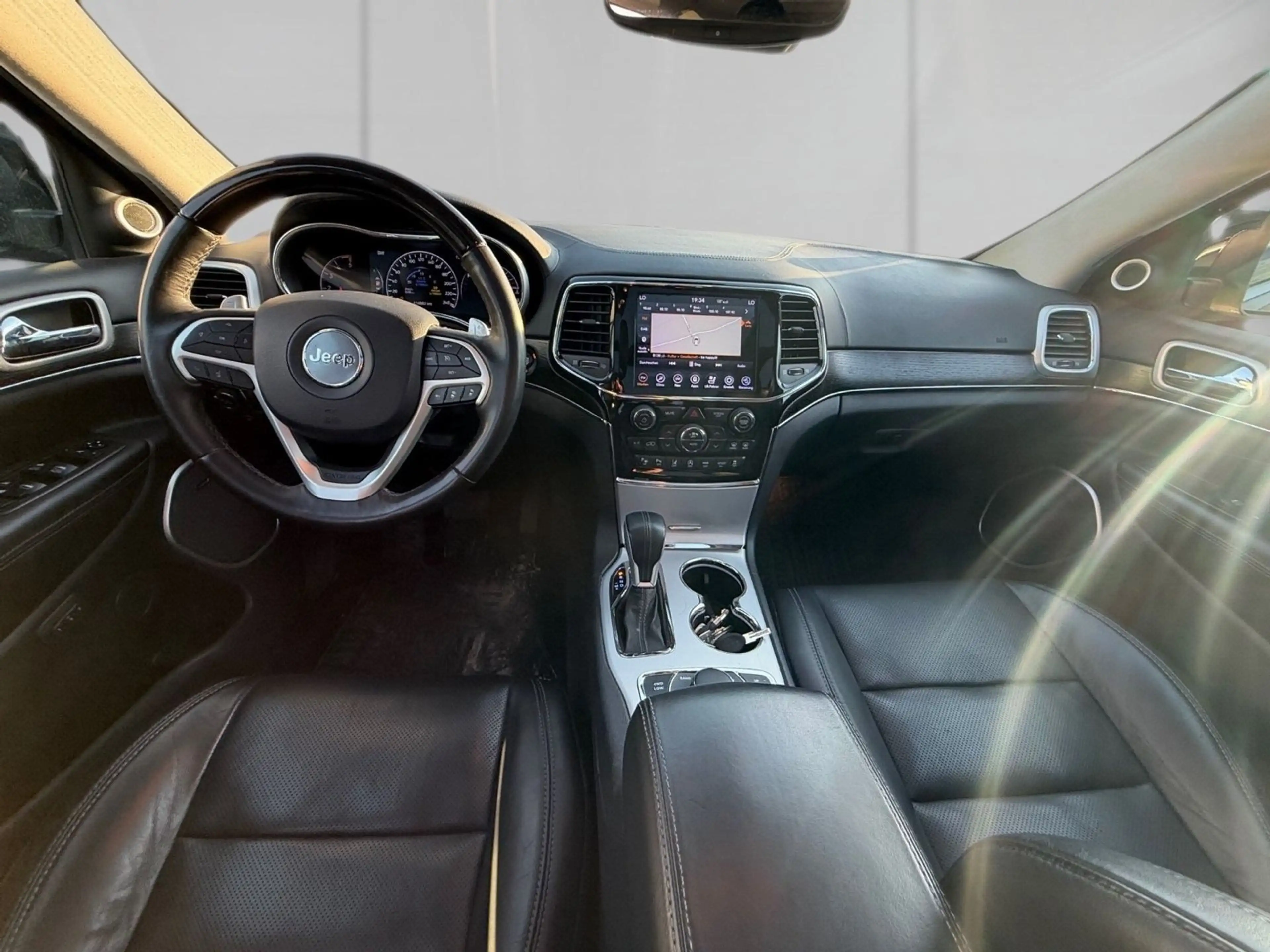Jeep Grand Cherokee 3.0 CRD Summit — photo 10