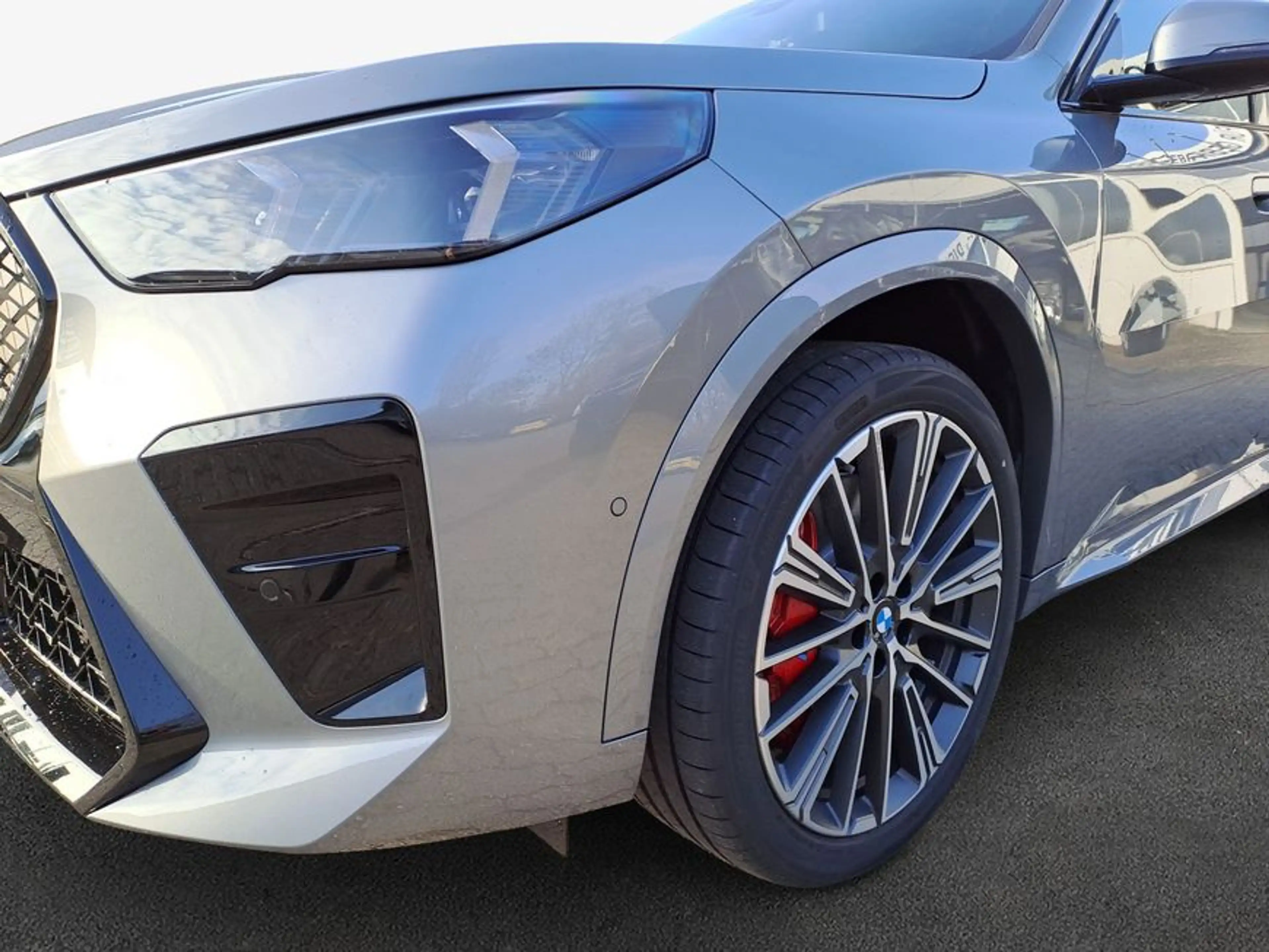 BMW iX2 xDrive30 225 kW, 5-türig (Strom) — photo 7